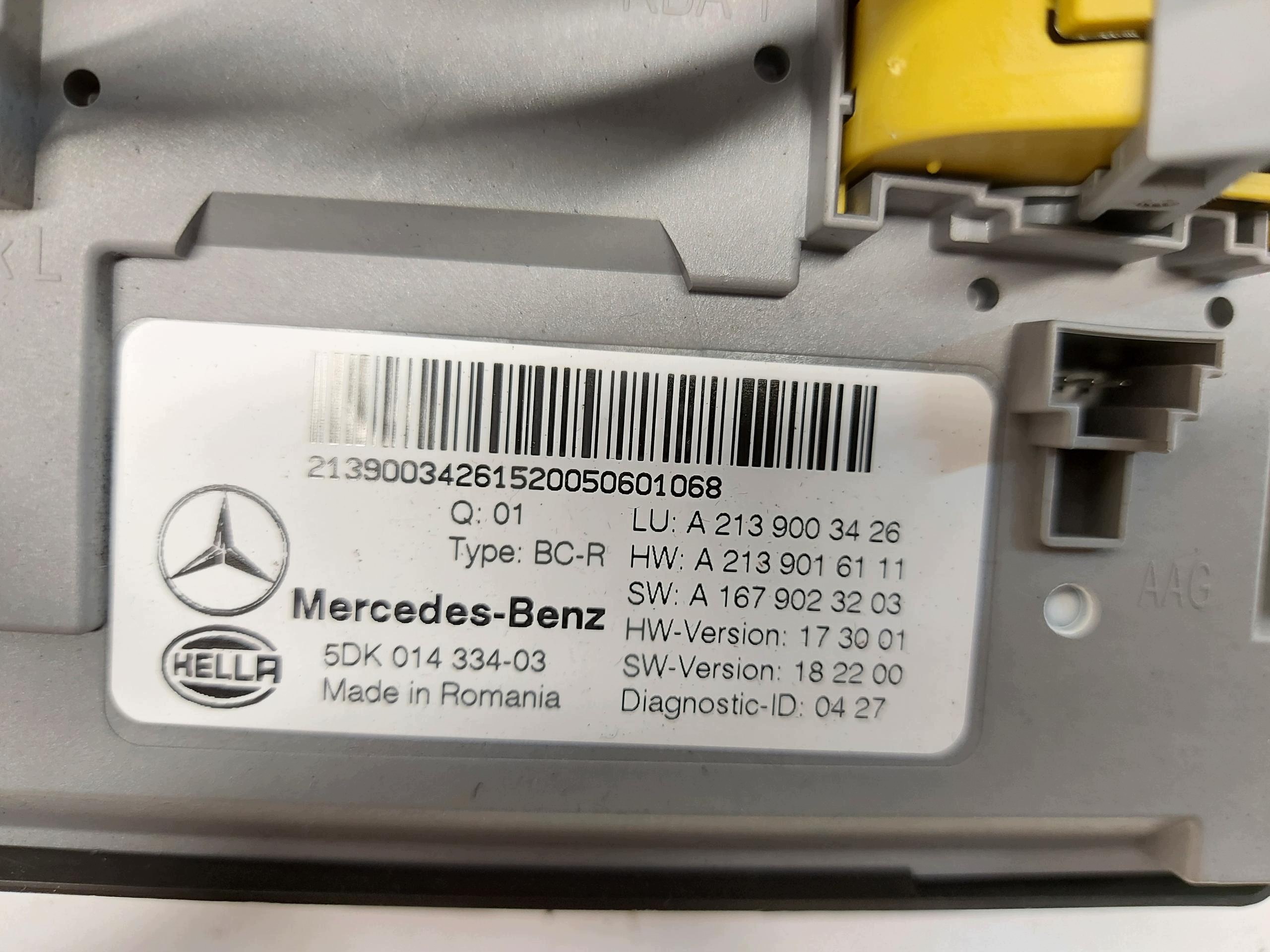 MERCEDES W213 E300de Kombi unité commande confort SAM A2139003426