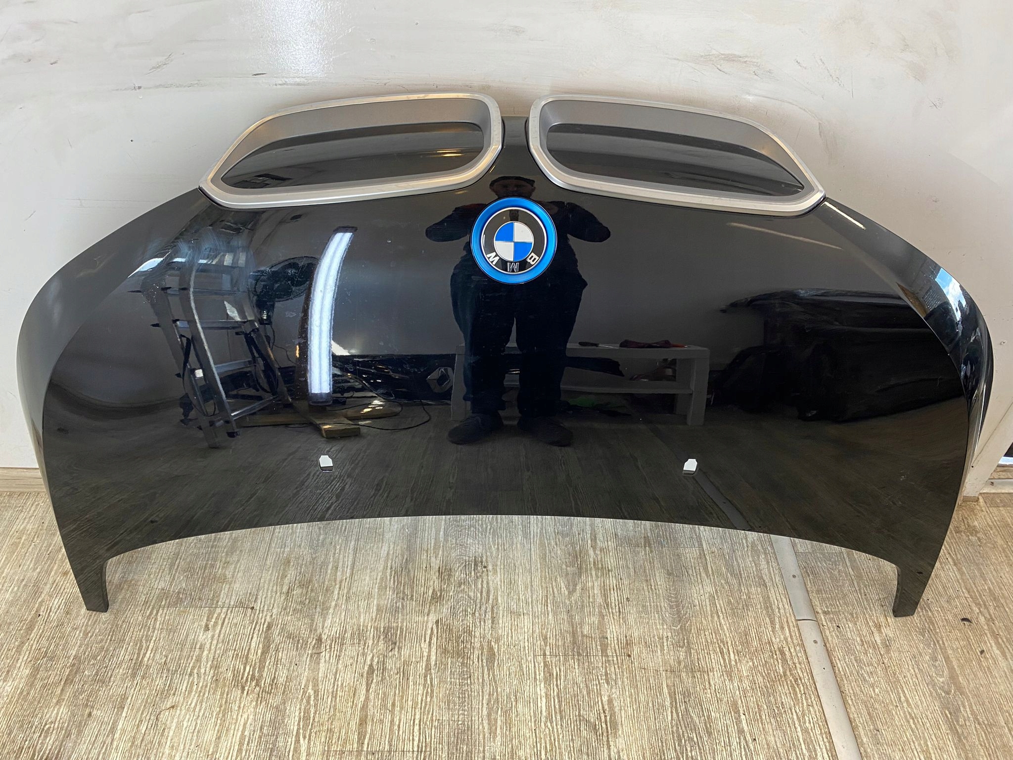 BMW I3 капот