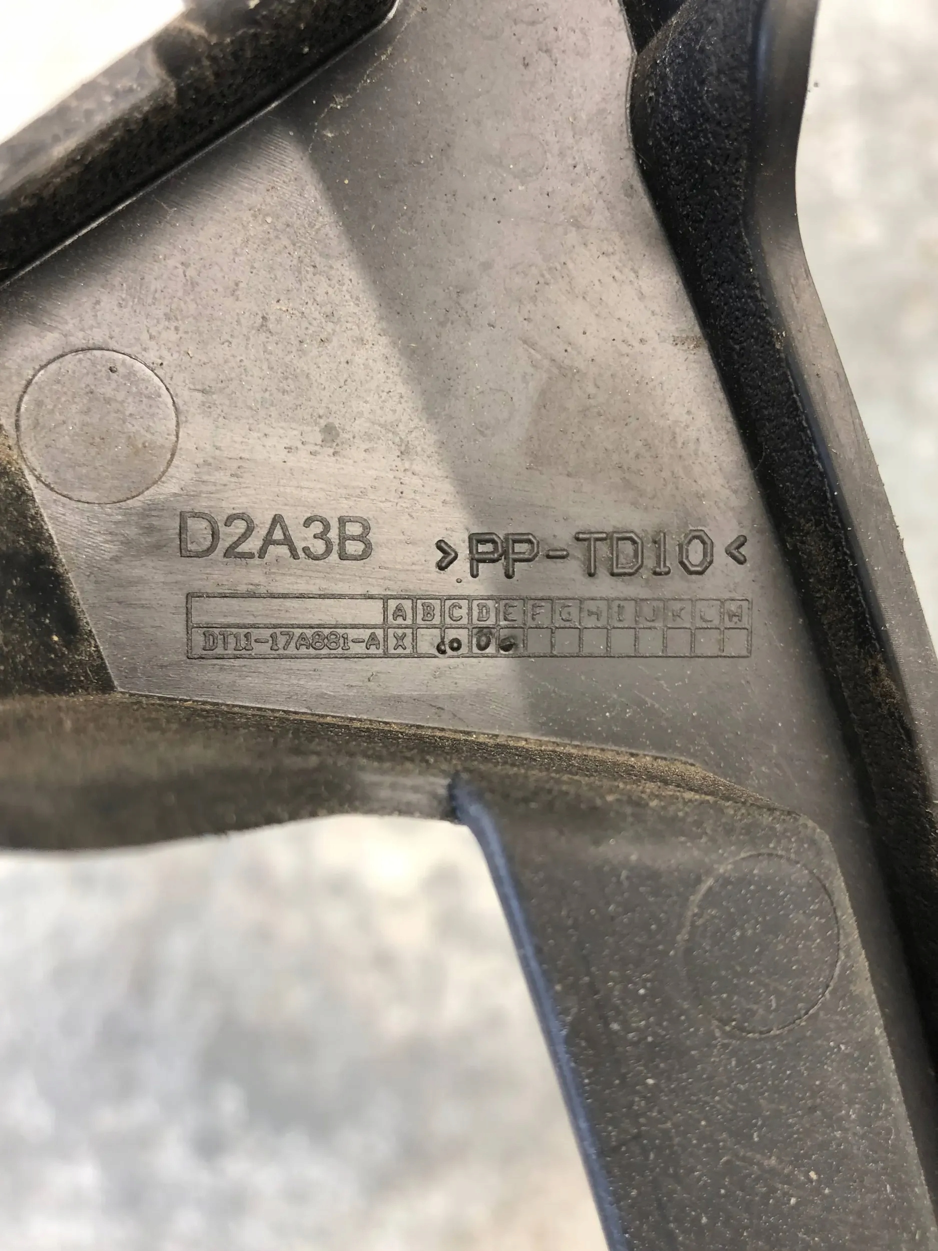 bumper bracket right rear part FORD TRANSIT CONNECT MK2 LIFT DT11-17A881-A