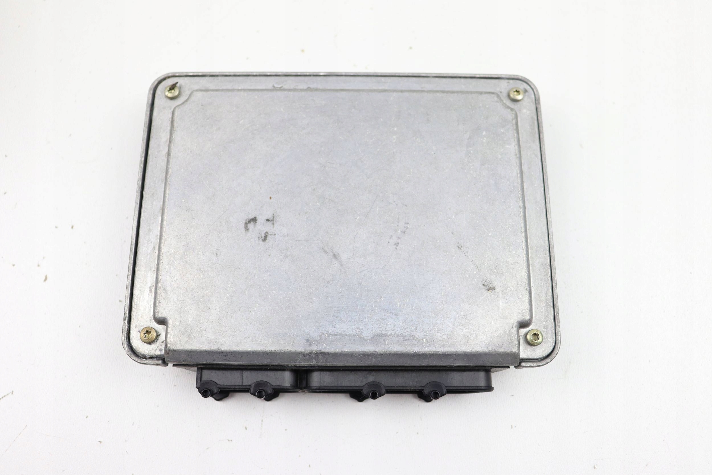 VW PASSAT B5 control unit computer module of the engine 1.9 TDI 038906018N 0281001727