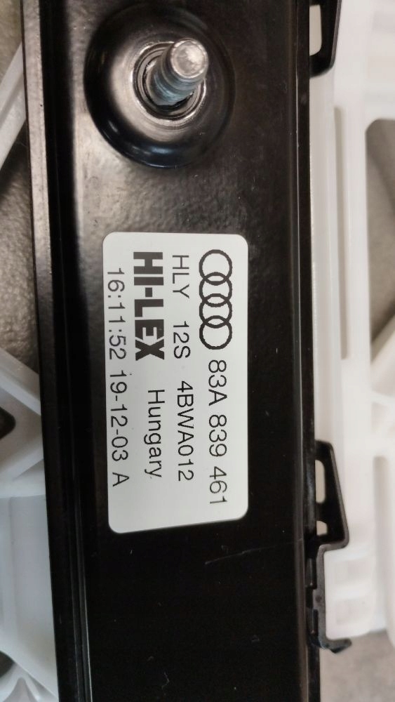 Audi Q3 F3 83A window regulator left rear part 83A839461