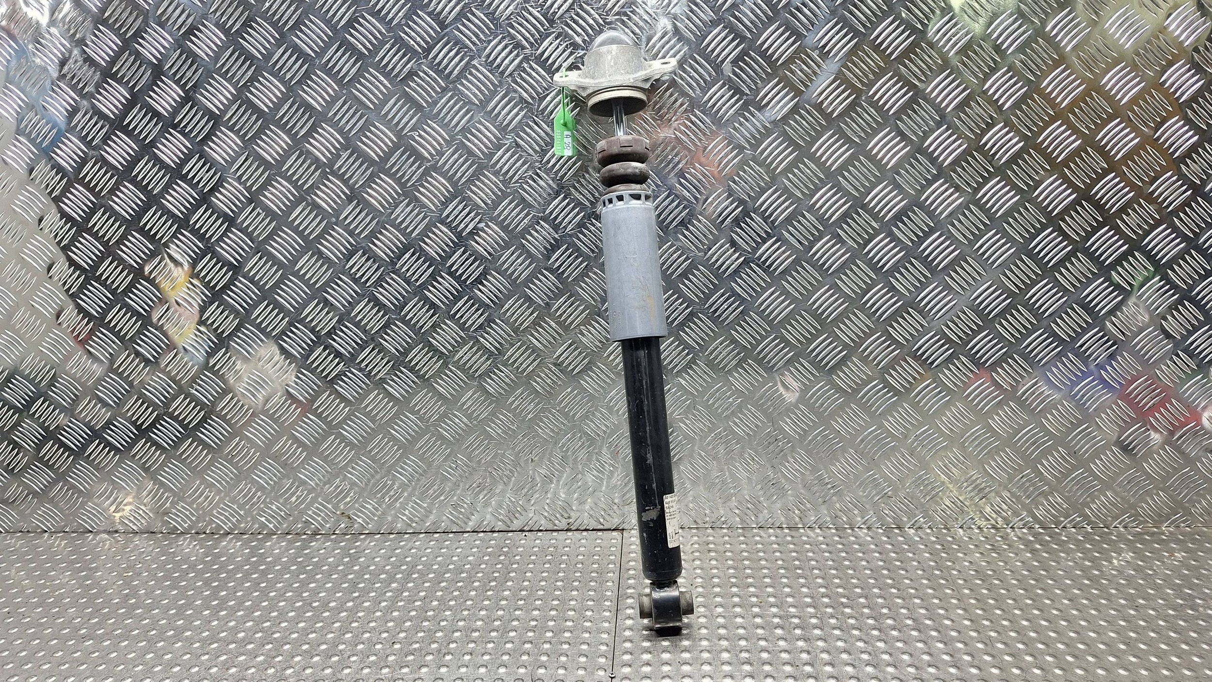 shock absorber left right rear part 8V0512011T AUDI A3 RS3 S3 8V