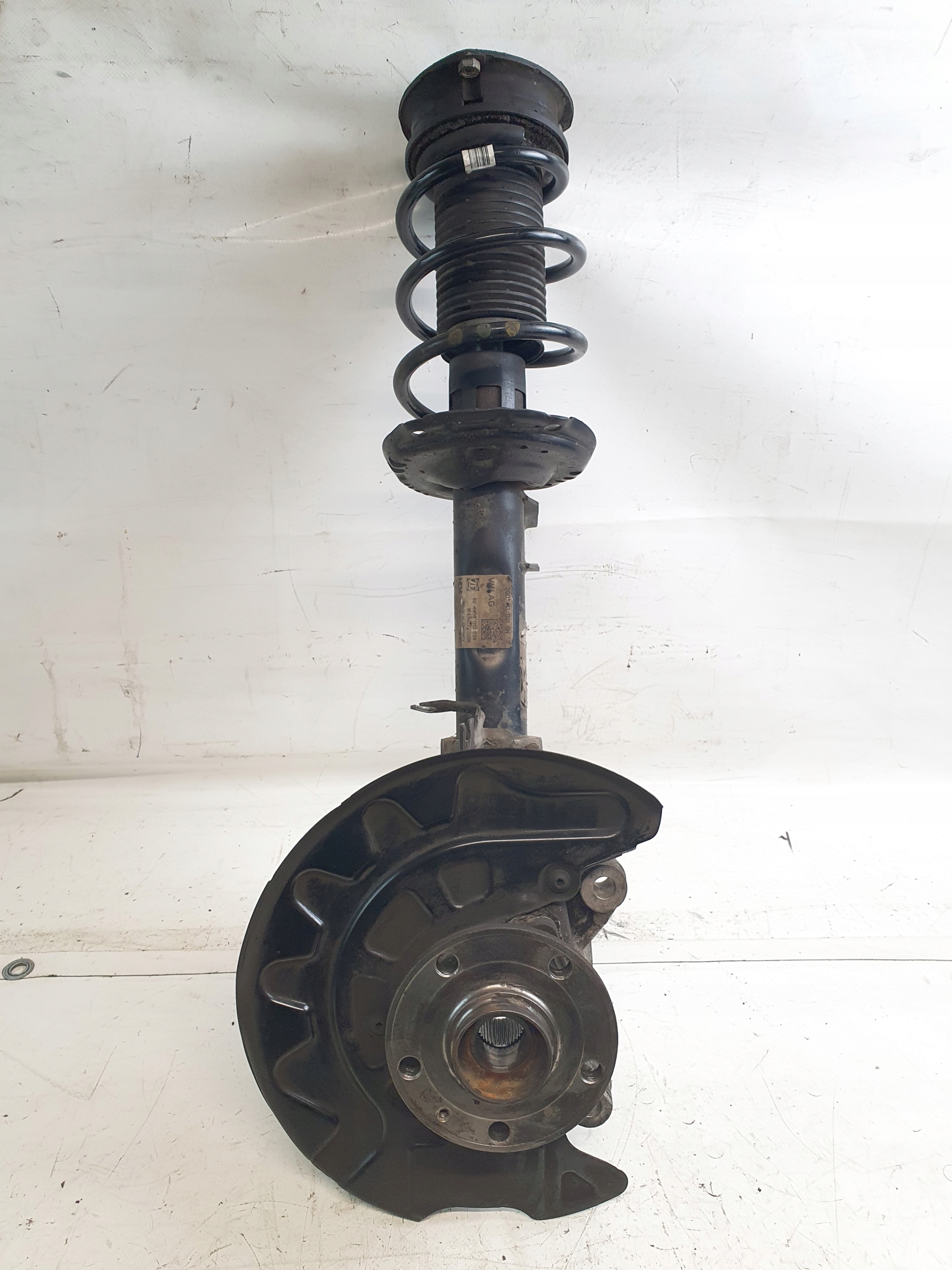 McPherson swing right 3Q0413031BN VW PASSAT B8 2.0TDI 15r.