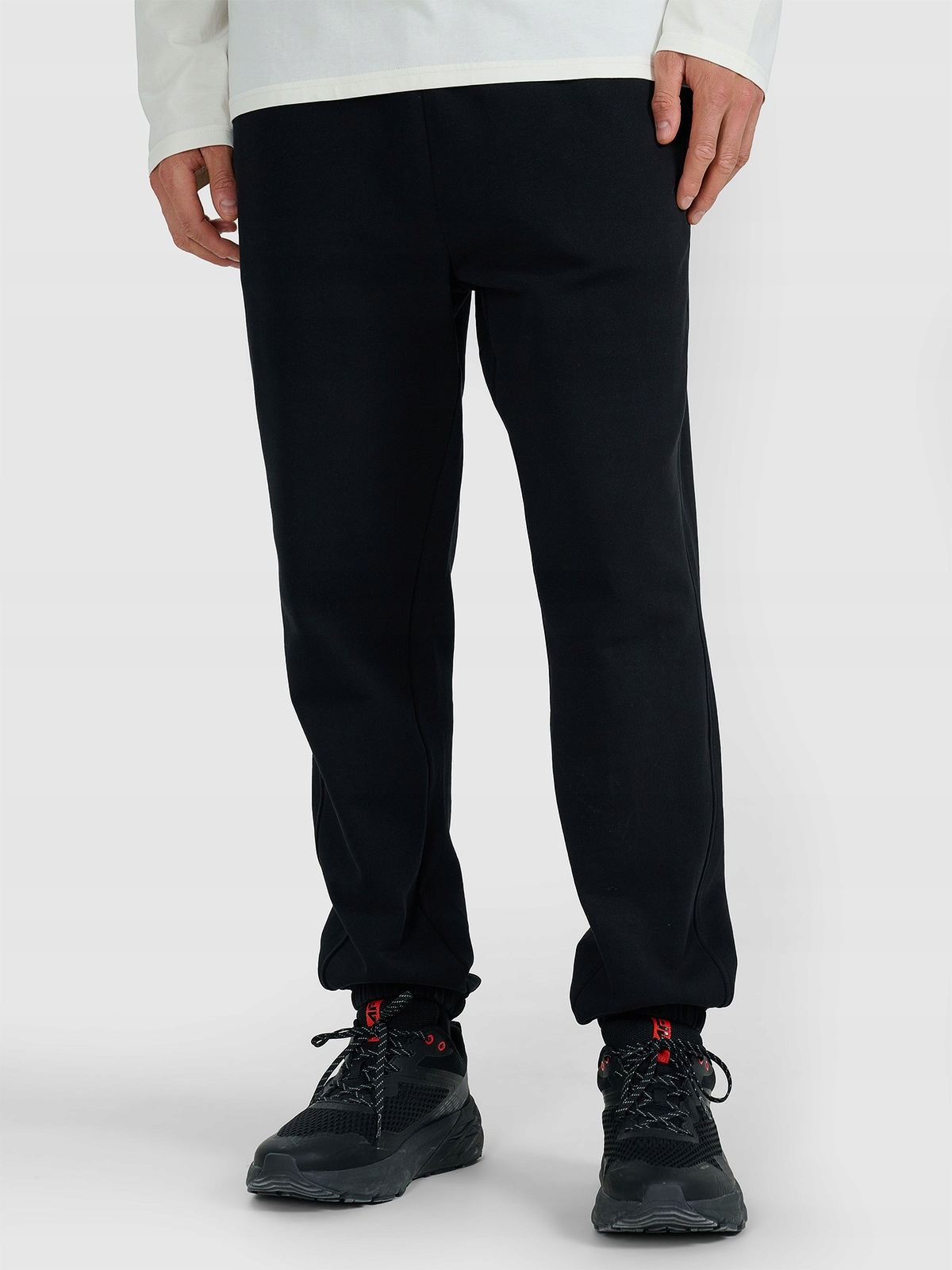 4F pánské tepláky Spmd černé velikost S