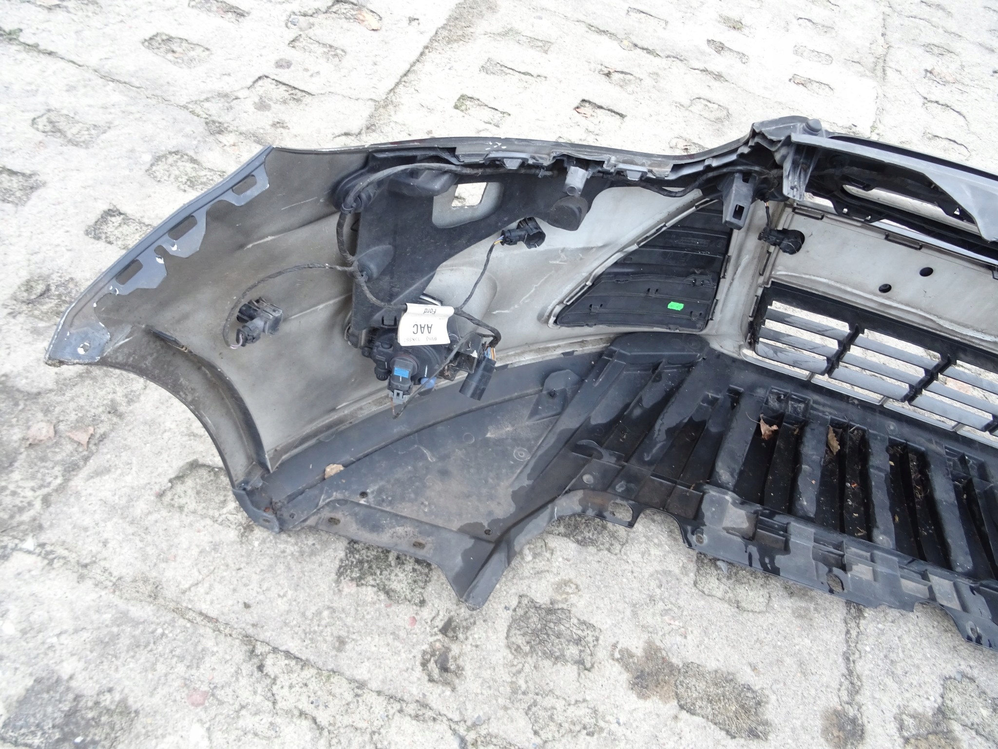 FORD FOCUS MK3 nárazník předek přední PDC senzory