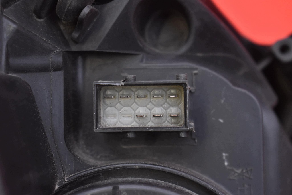 REFLEKTOR left light front lens EU 93192377 OPEL VECTRA C LIFT 05-09