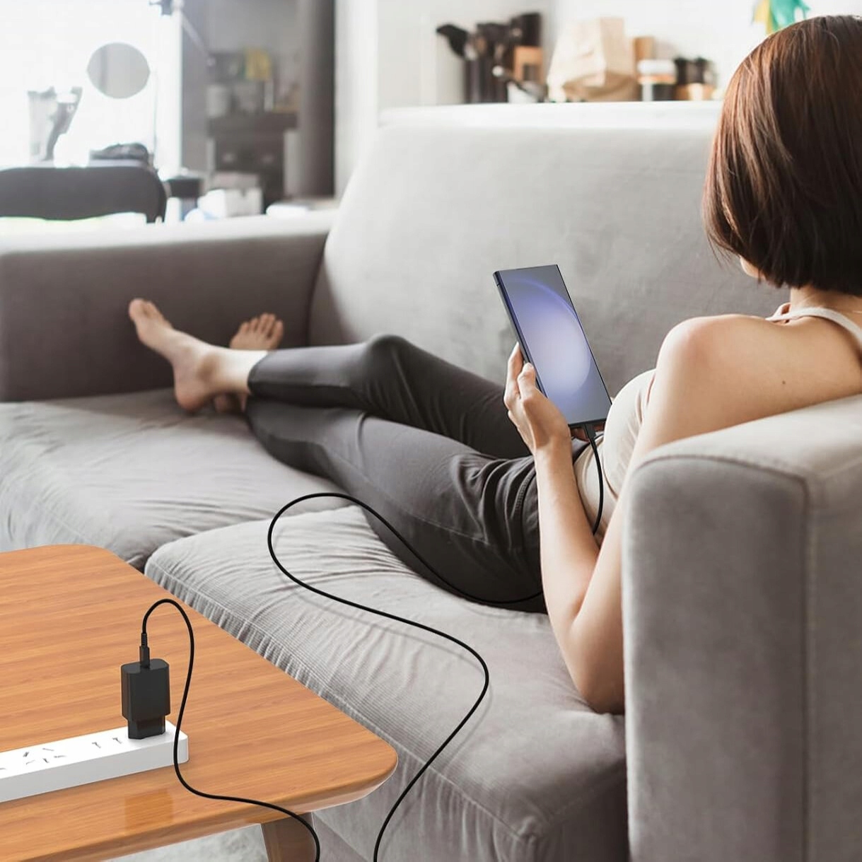 Szybka ładowarka PD 45W do Samsung itp z kablem USB-C 2m Szybkie ładowanie Kolor czarny