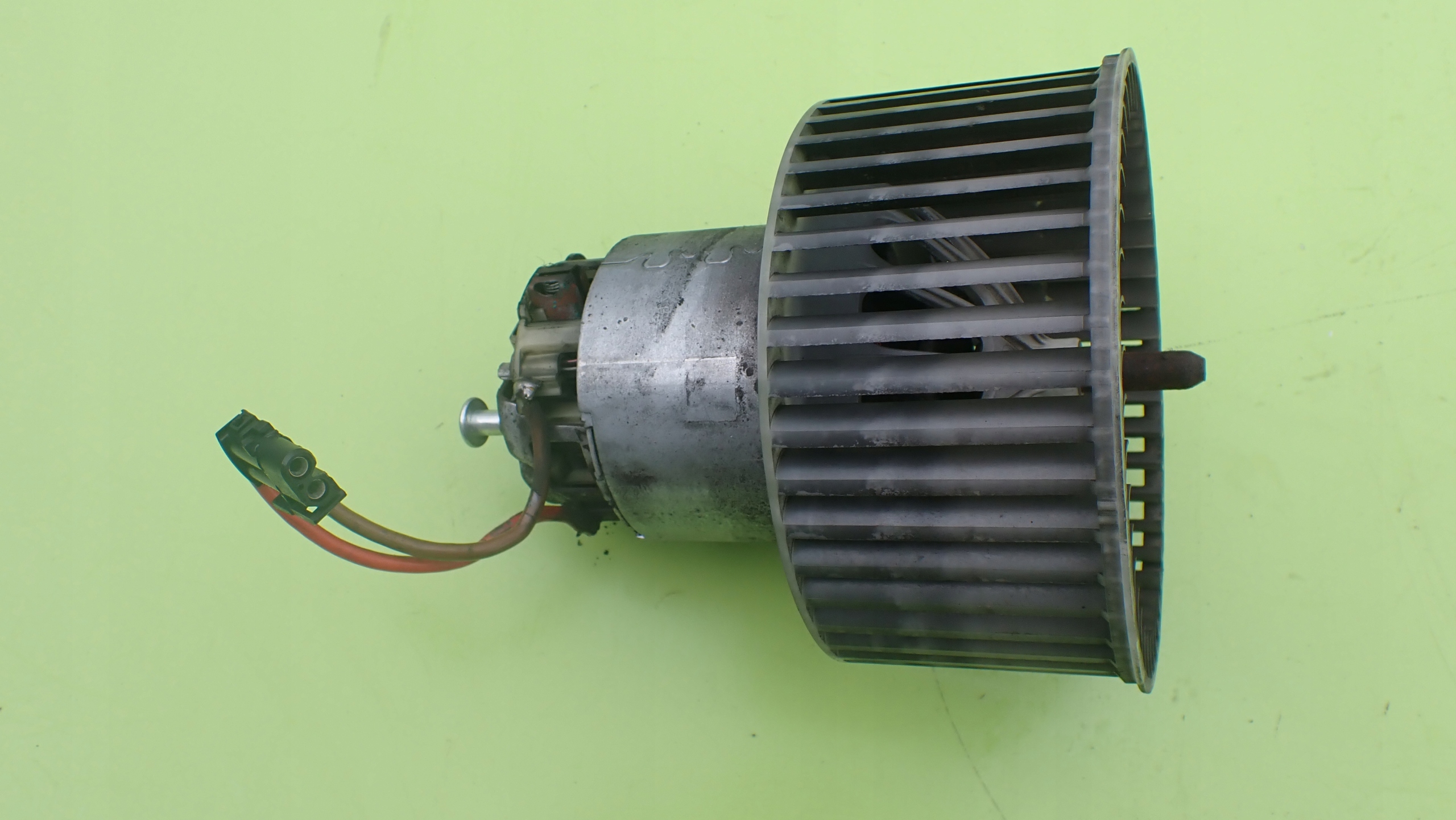 0130101624 - BOSCH 0130101 624 вітровий нагрівач W204