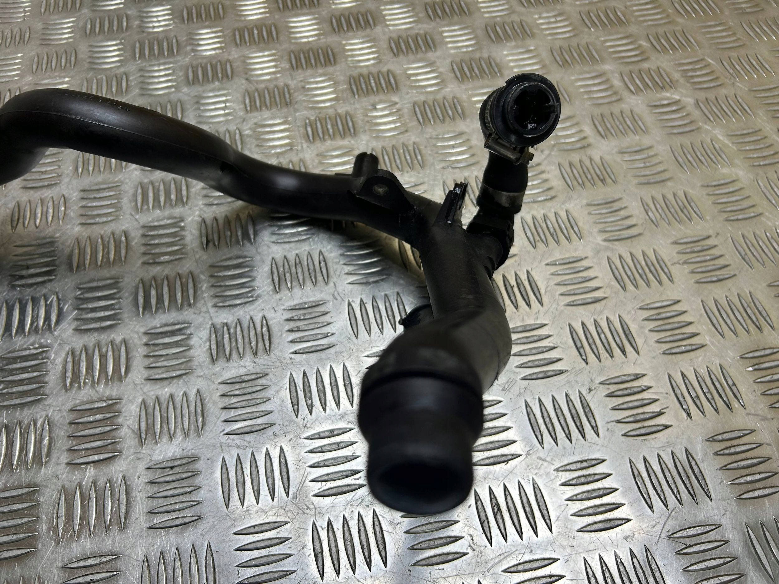 vedení / hadice chladiče BMW 5 E60 E61 2004 7792622