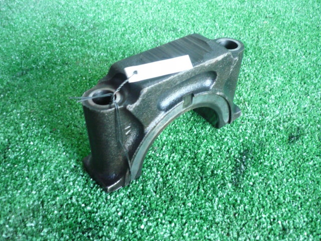 Uchwyt wału korbowego Massey Ferguson Valmet używa