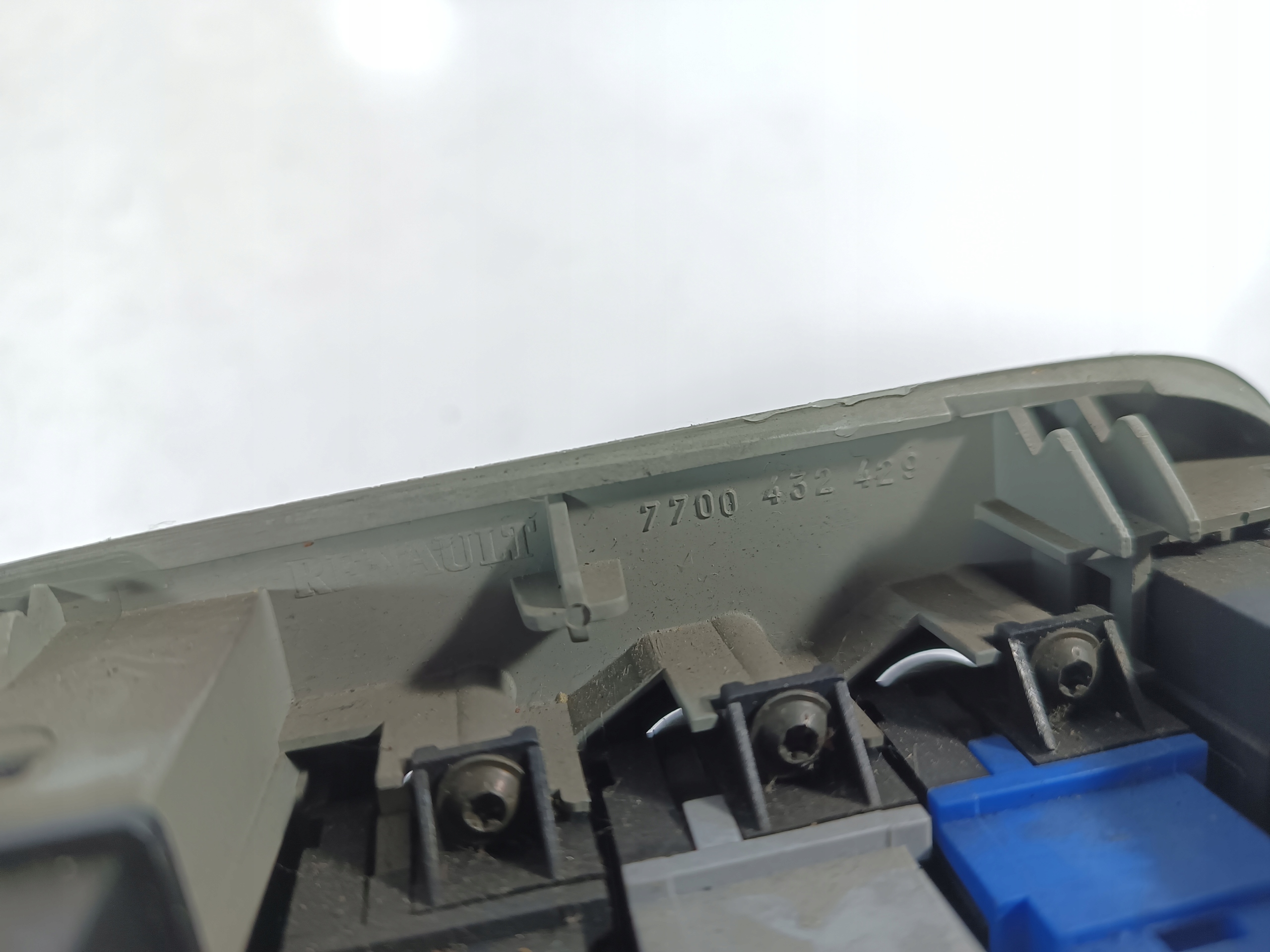 RENAULT SCENIC 1 and 99-03 PANEL control of the lights windows OE 7700432429