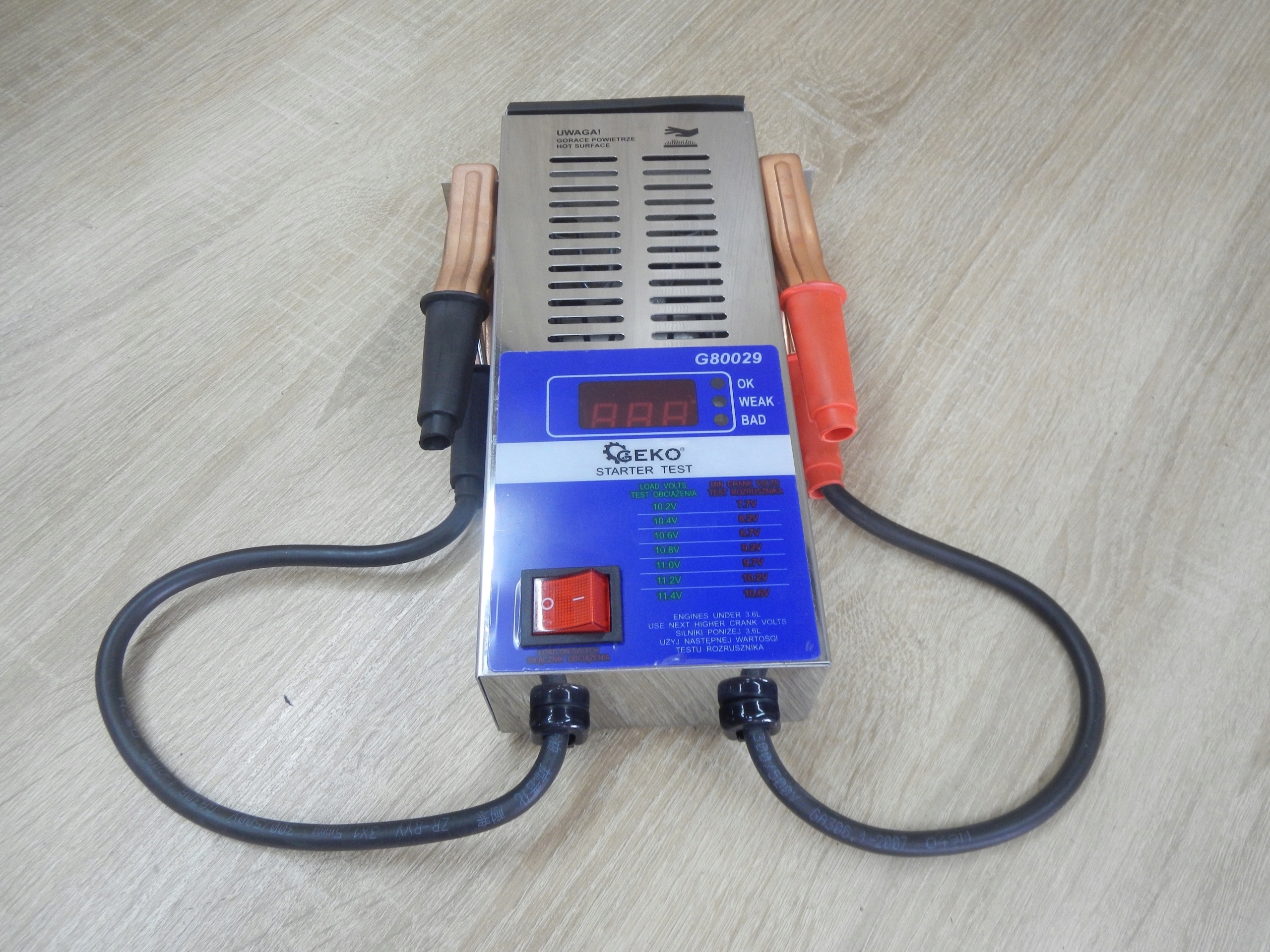 Цифровой ЖК-тестер для проверки батареи 12V