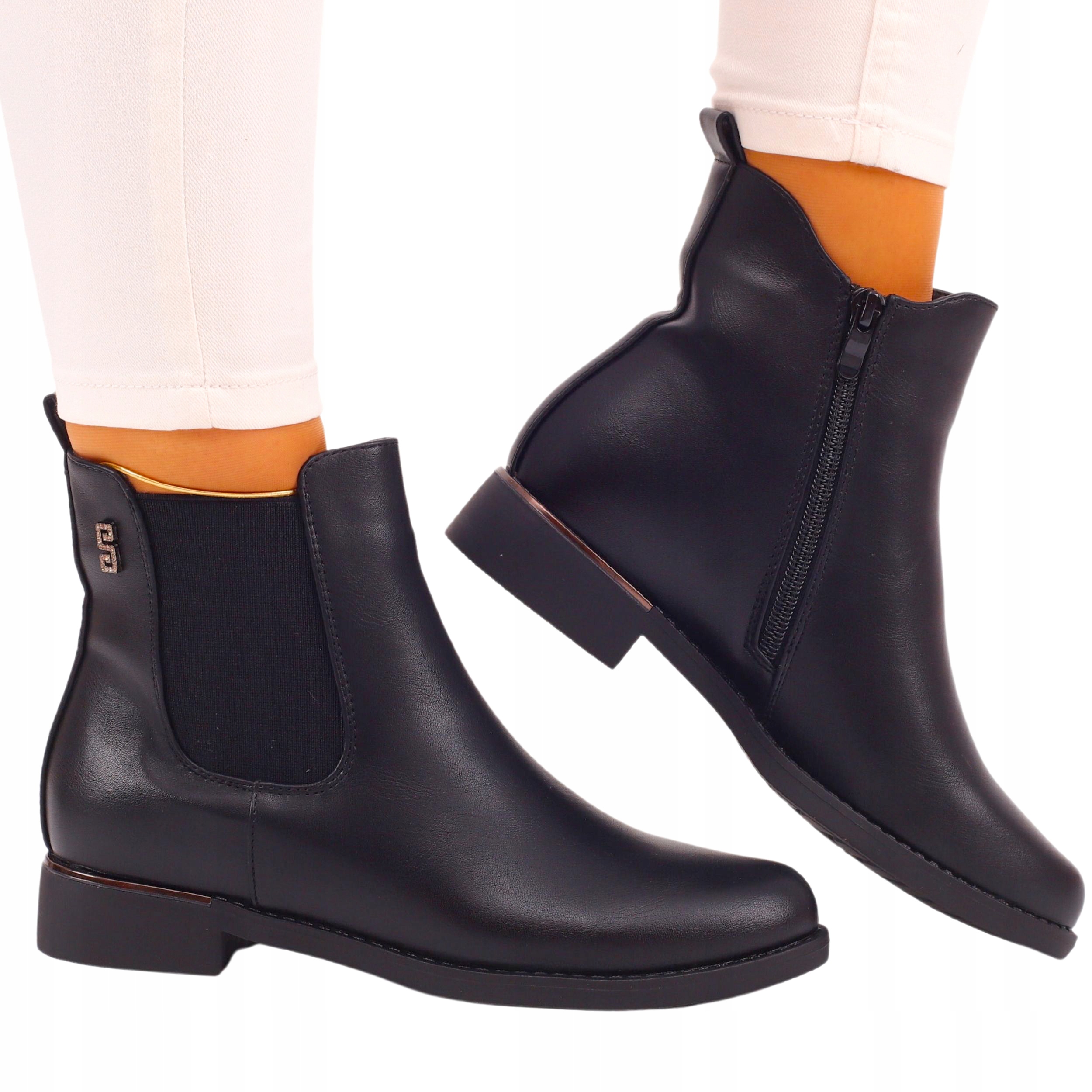 Dámské Kotníkové Boty černá kožená stélka dámské boty Mikado 40