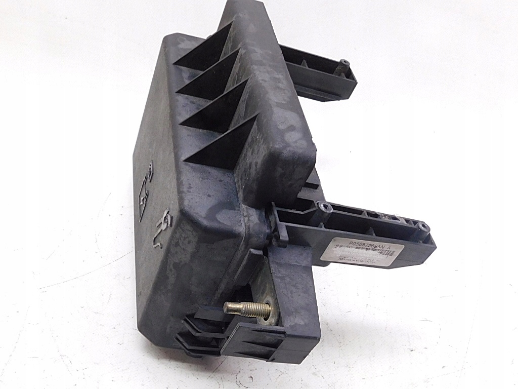 блок предохранителей CHRYSLER 300C 3.0 05-10