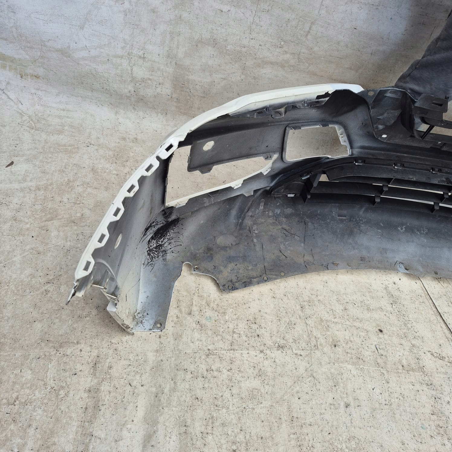 NISSAN X-TRAIL III 3 T32 LIFT 17-21 bumper front front PDC