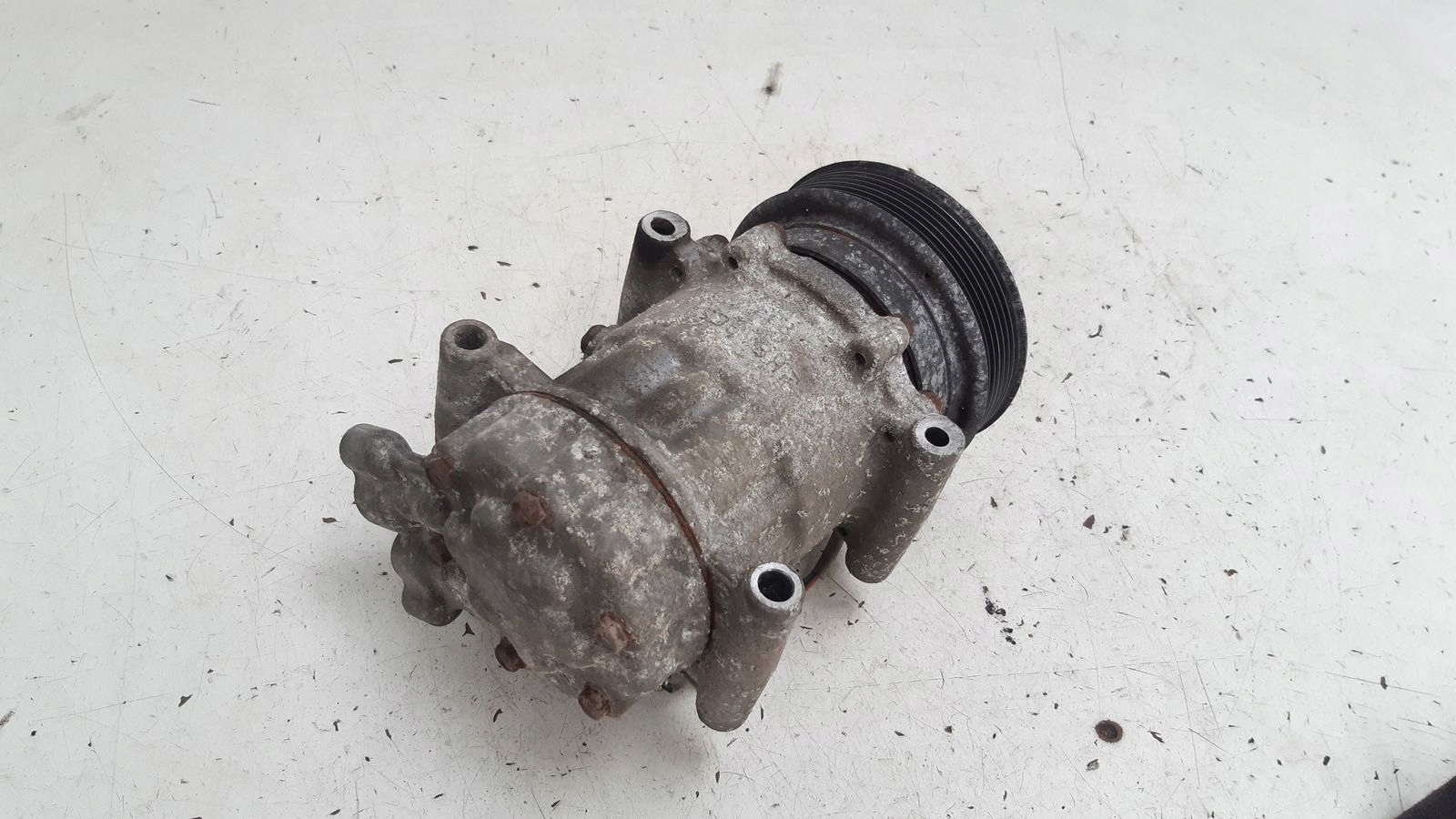 compressor of the air conditioning compressor; Renault Clio 3 III 3D 1,2 16V