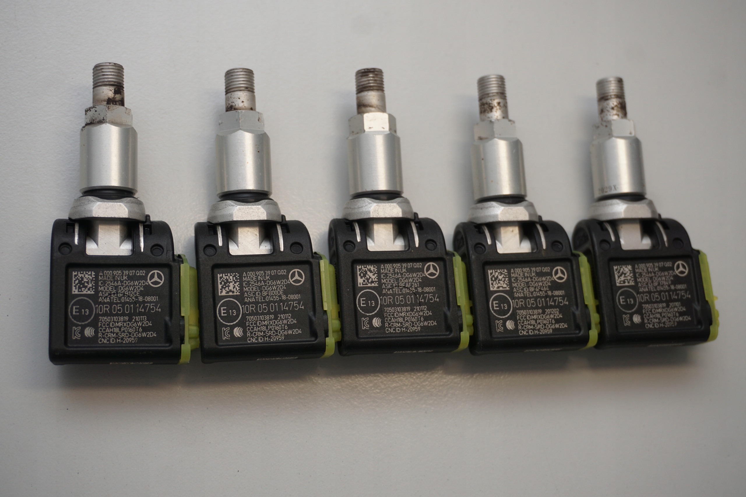 CZUJNIK CIŚNIENIA MERCEDES DG6W2D4 A0009053907 Typ samochodu 4x4/SUV Samochody osobowe