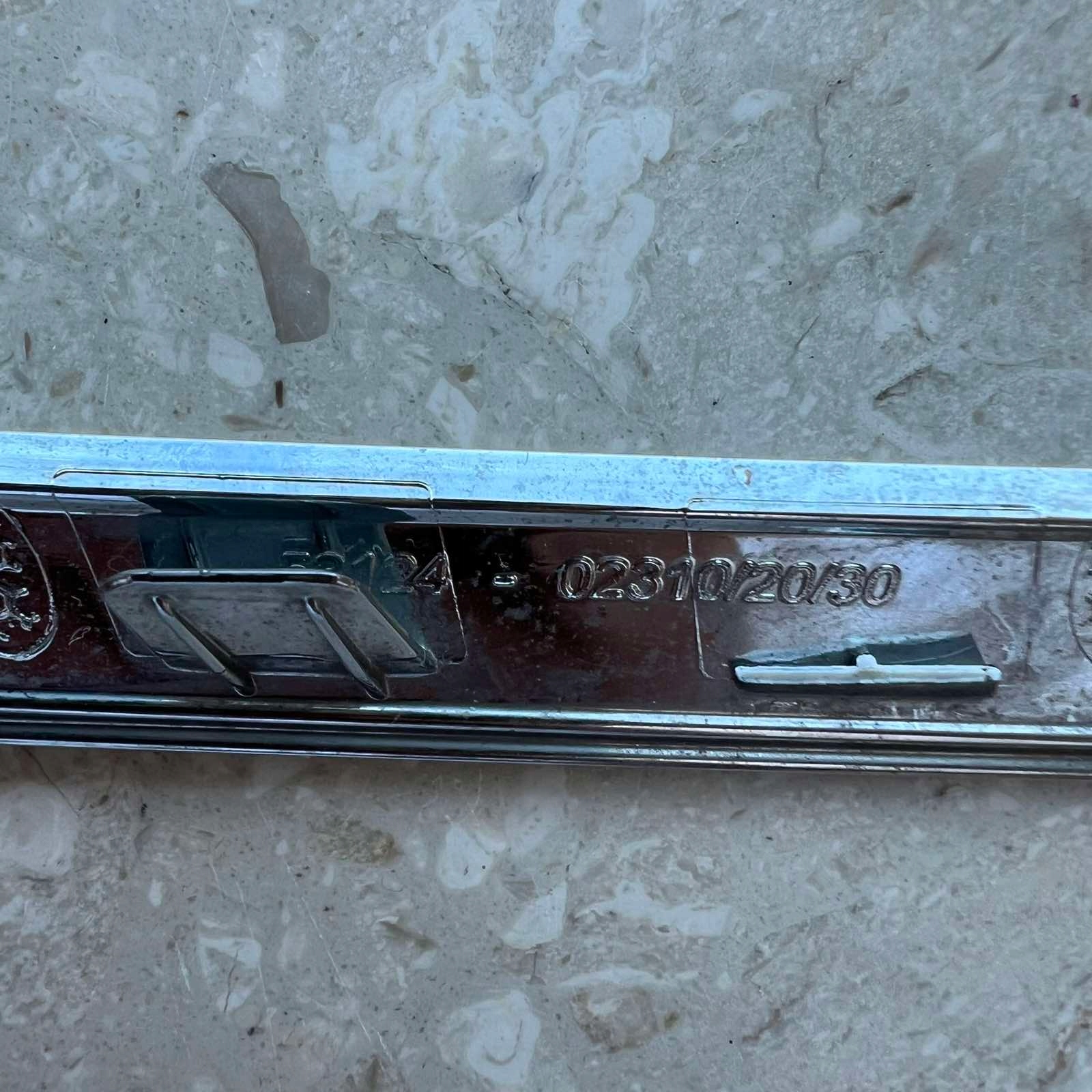 TOYOTA COROLLA E16 E18 moulding CHROM grille radiator 53124-02310
