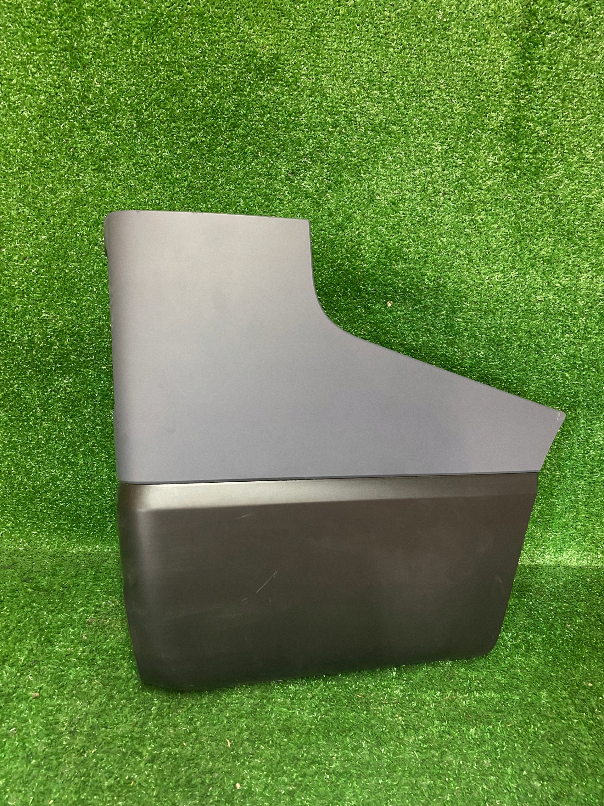corner right rear RENAULT TRAFIC III