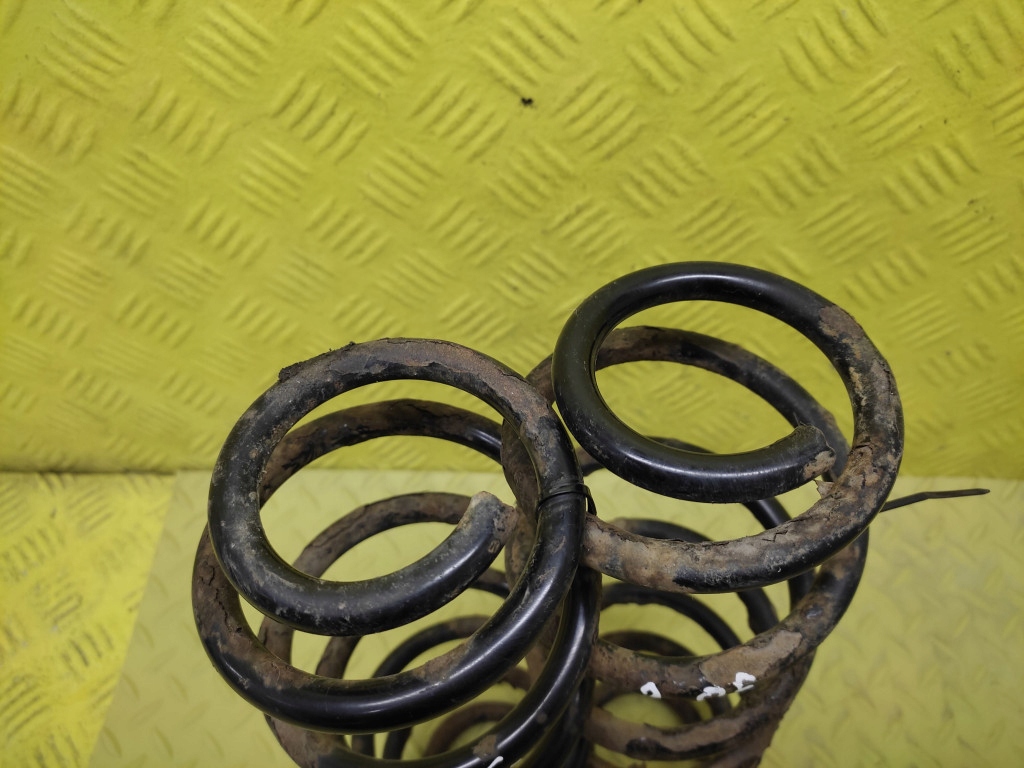 CITROEN C4 2.0 springs springing rear part