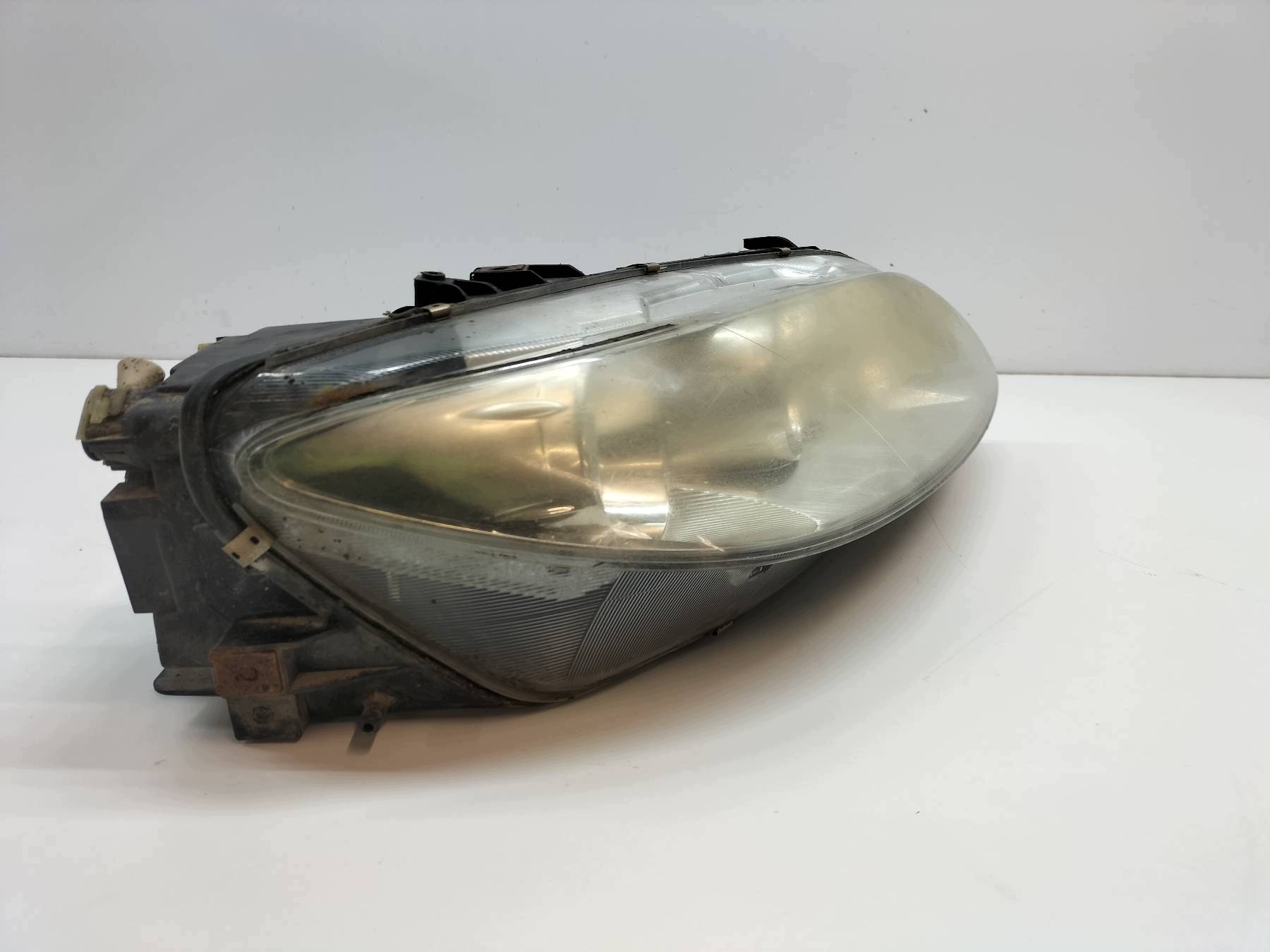 light front right XENON EUROPA Mazda 6 and (2002-2008)