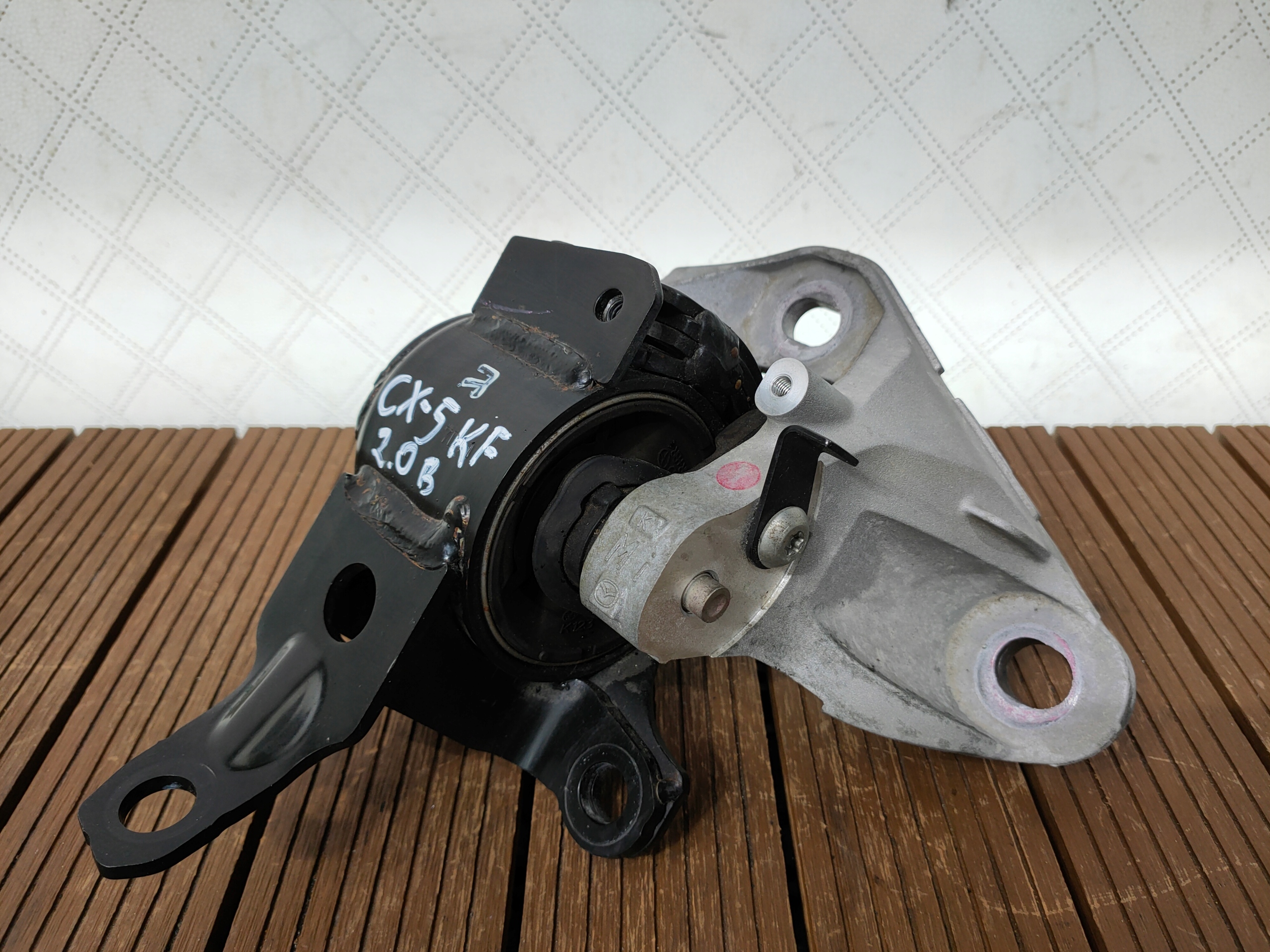 MAZDA CX-5 II KF 17-21 2.0B PE02 holder engine mount OE