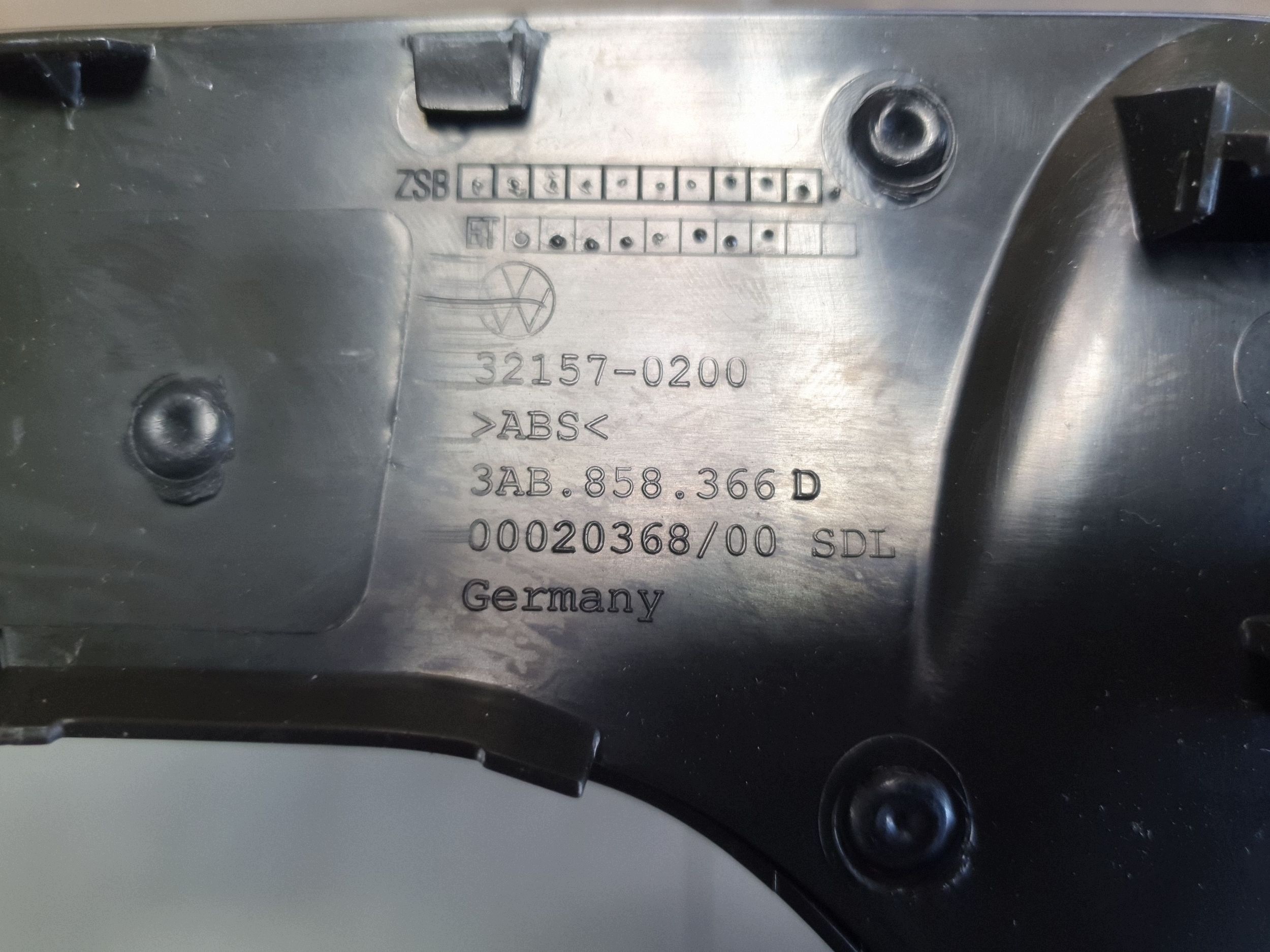 Volkswagen PASSAT CC instrument panel frame DEKORY moulding 3AB857212D 3AB858366D