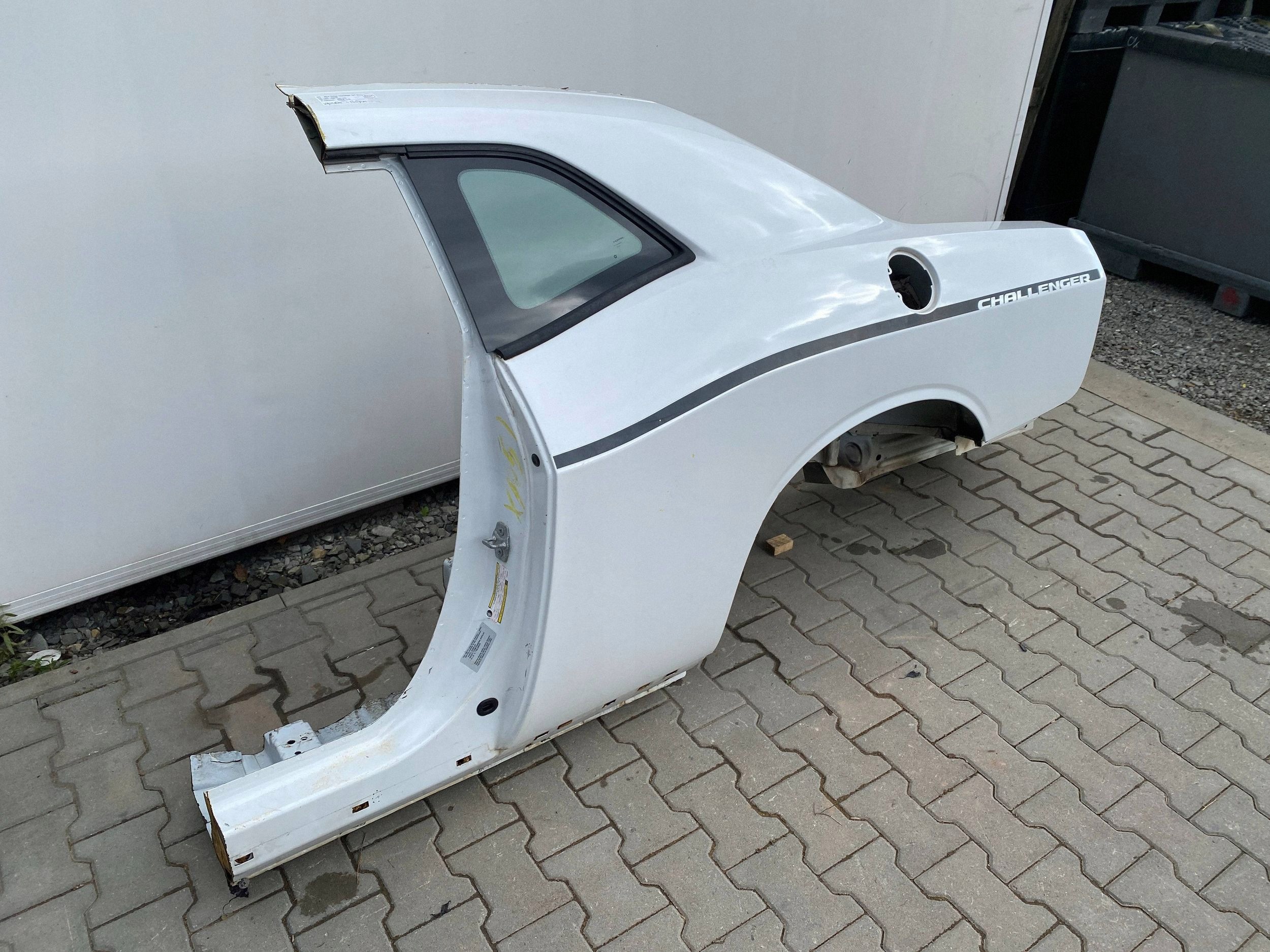 radhaus längsträger hinten links kotflügel Dodge Challenger 2015