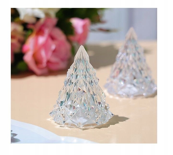 ŚWIECĄCA CHOINKA OZDOBA ŚWIĄTECZNA DEKORACYJNA CHOINECZKA Średnica 6 cm