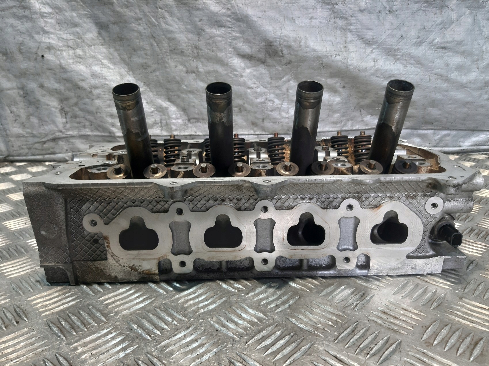 TESTATA RENAULT CLIO III 1.2TCE 8200460196