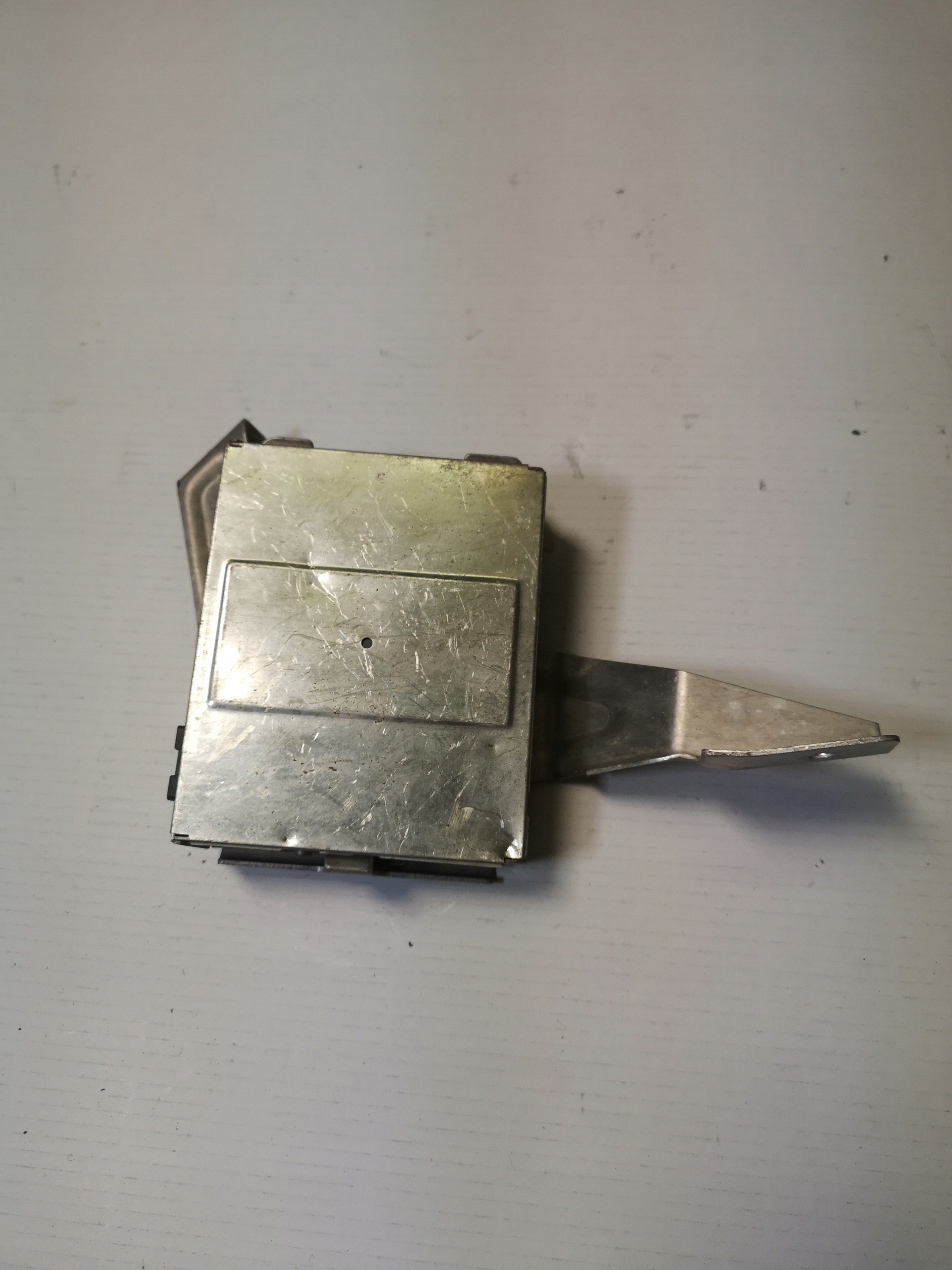 PASSAT B5 модуль управления NAVI 3B0919894