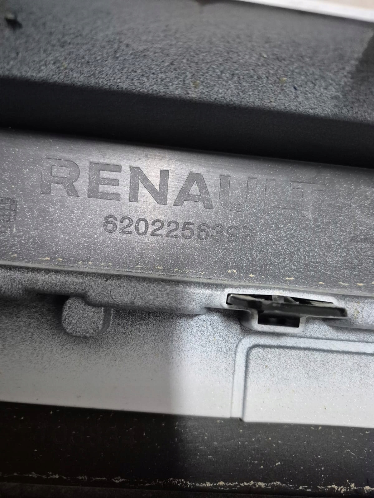 RENAULT RAFALE 24- bumper front front PDC 620225639R