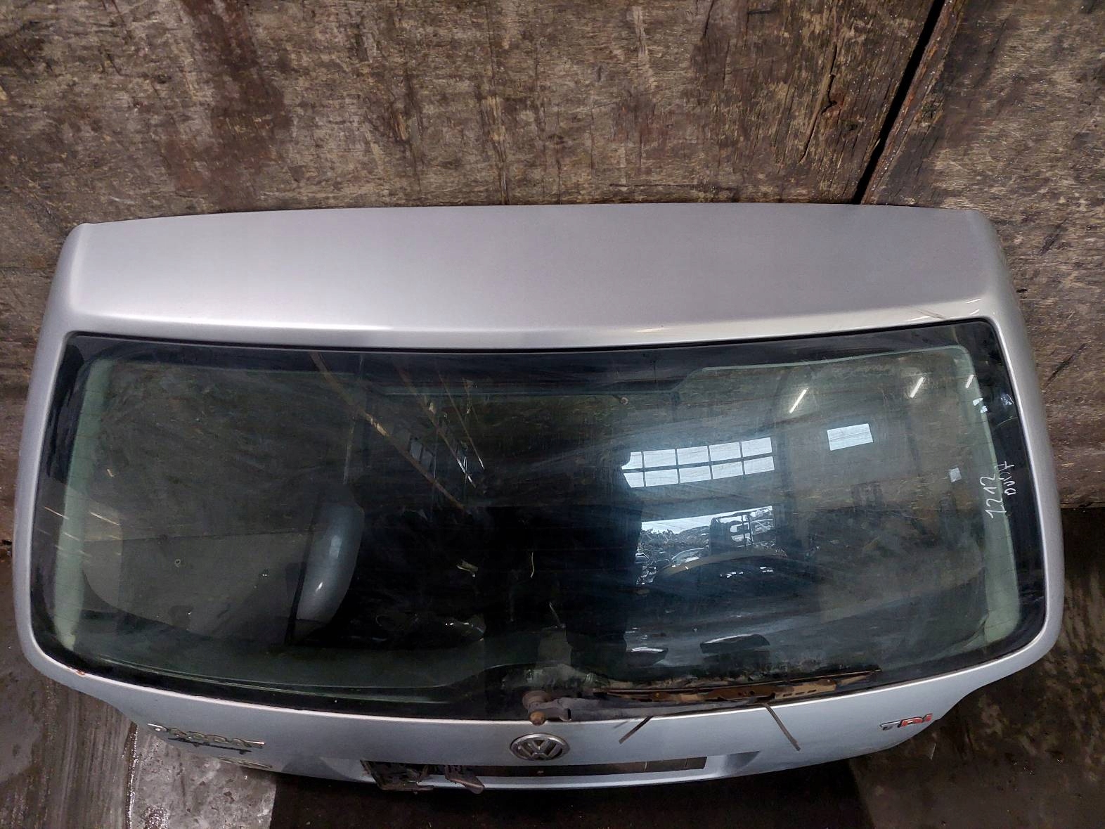 trunk door boot + bumper rear part VOLKSWAGEN PASSAT B5 FL LA7W