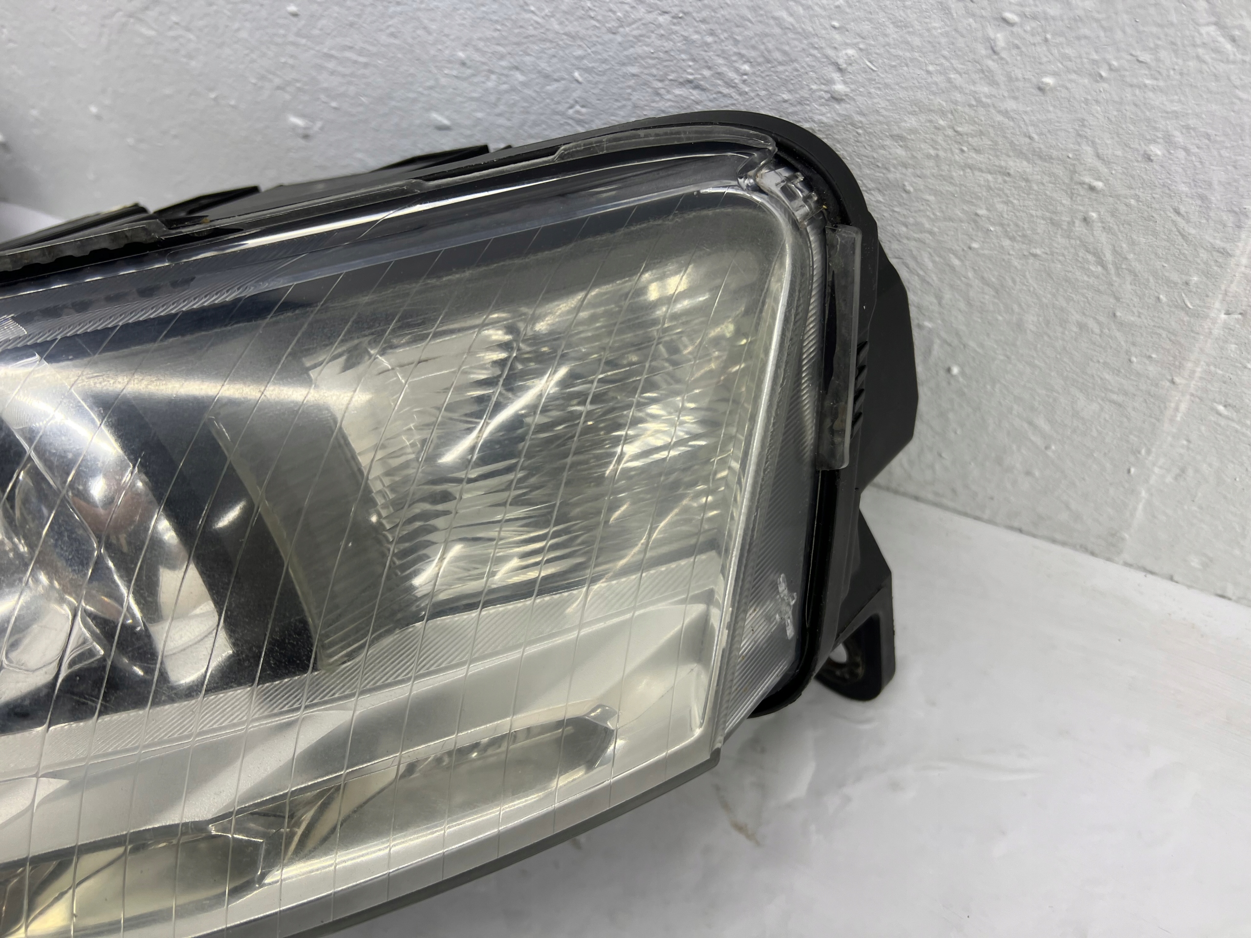 AUDI A6 C6 LIFT light XENON front right + left 4F0941030CP EUROPA
