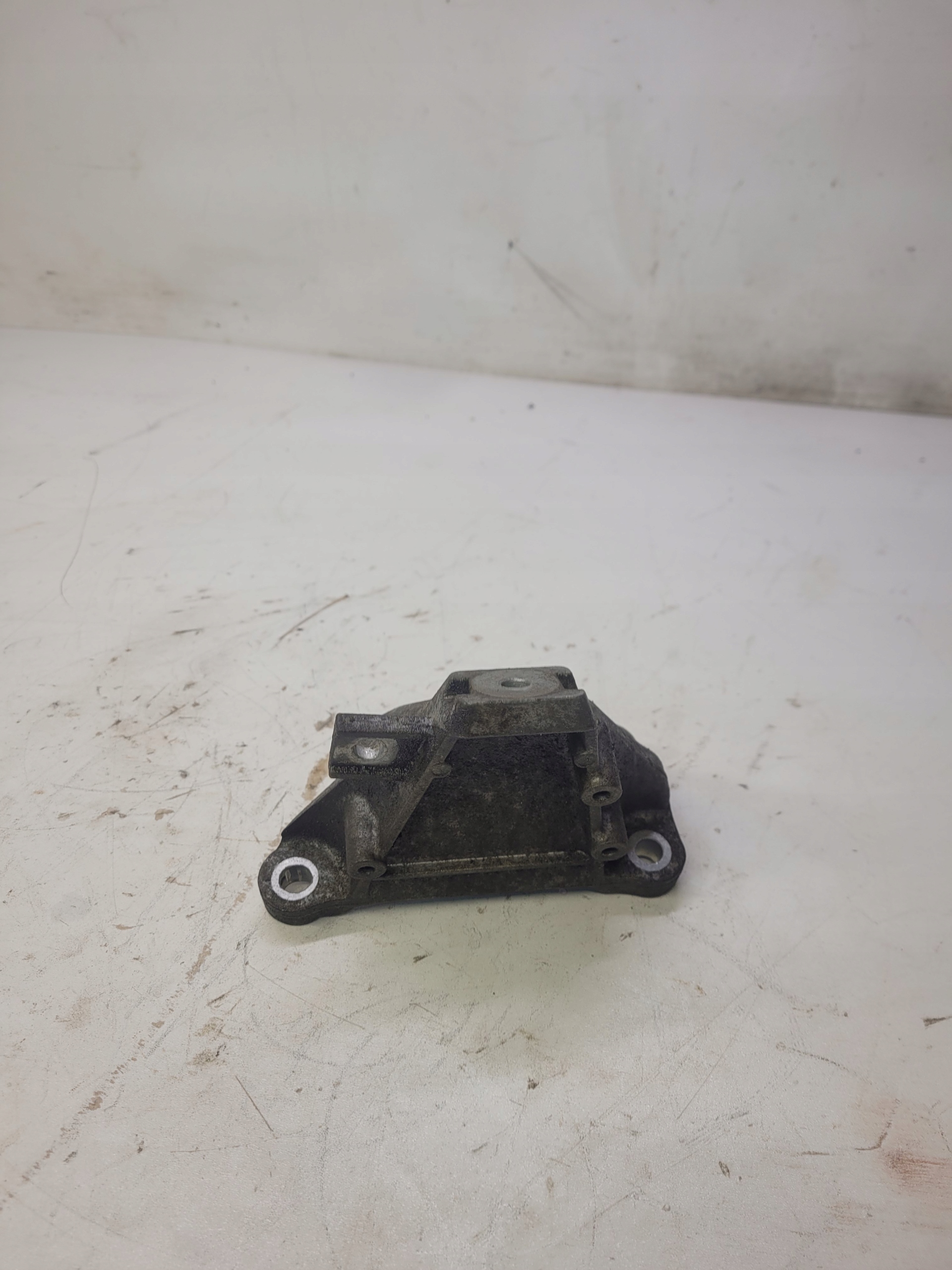 AUDI A6 C6 A4 B7 3.2 FSI AUK BKH engine mount