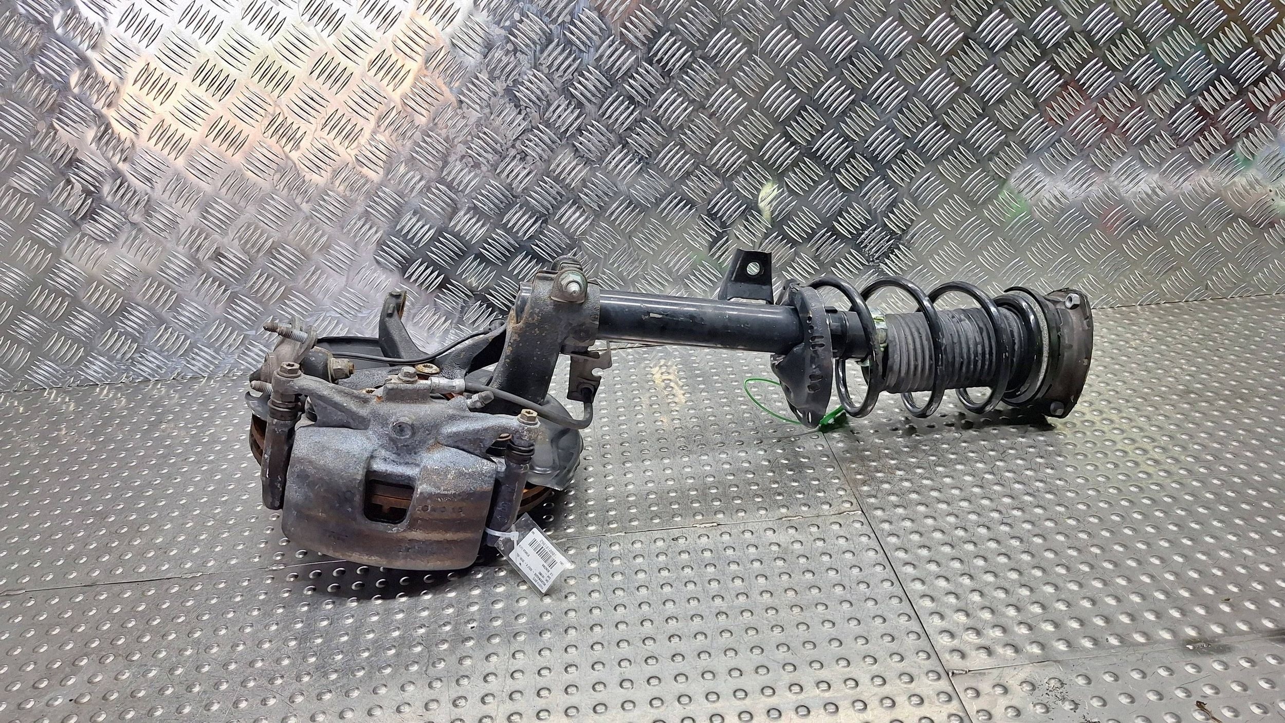 swing shock absorber caliper left front 5WA255 WV GOLF VIII 1.0 TSI