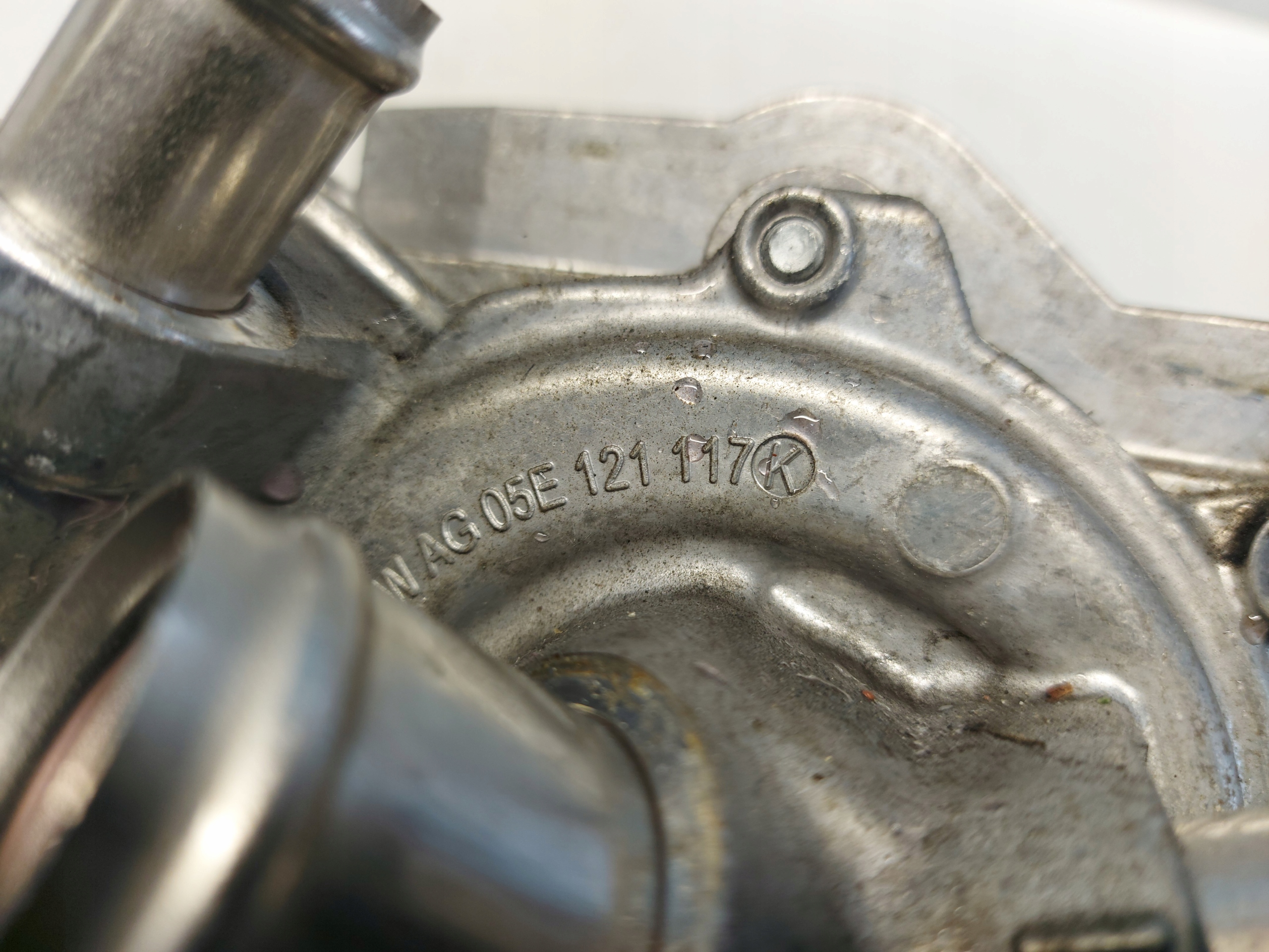 AUDI Q3 83A water pump 05E121117K