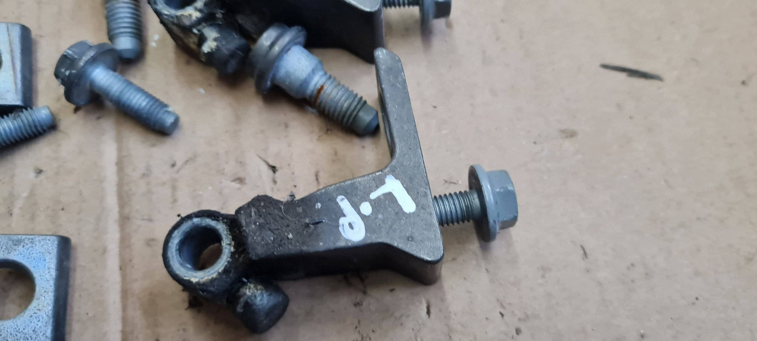 A6 C7 4G LIFT hinge hinges door left left front front KOMPLET LY1P