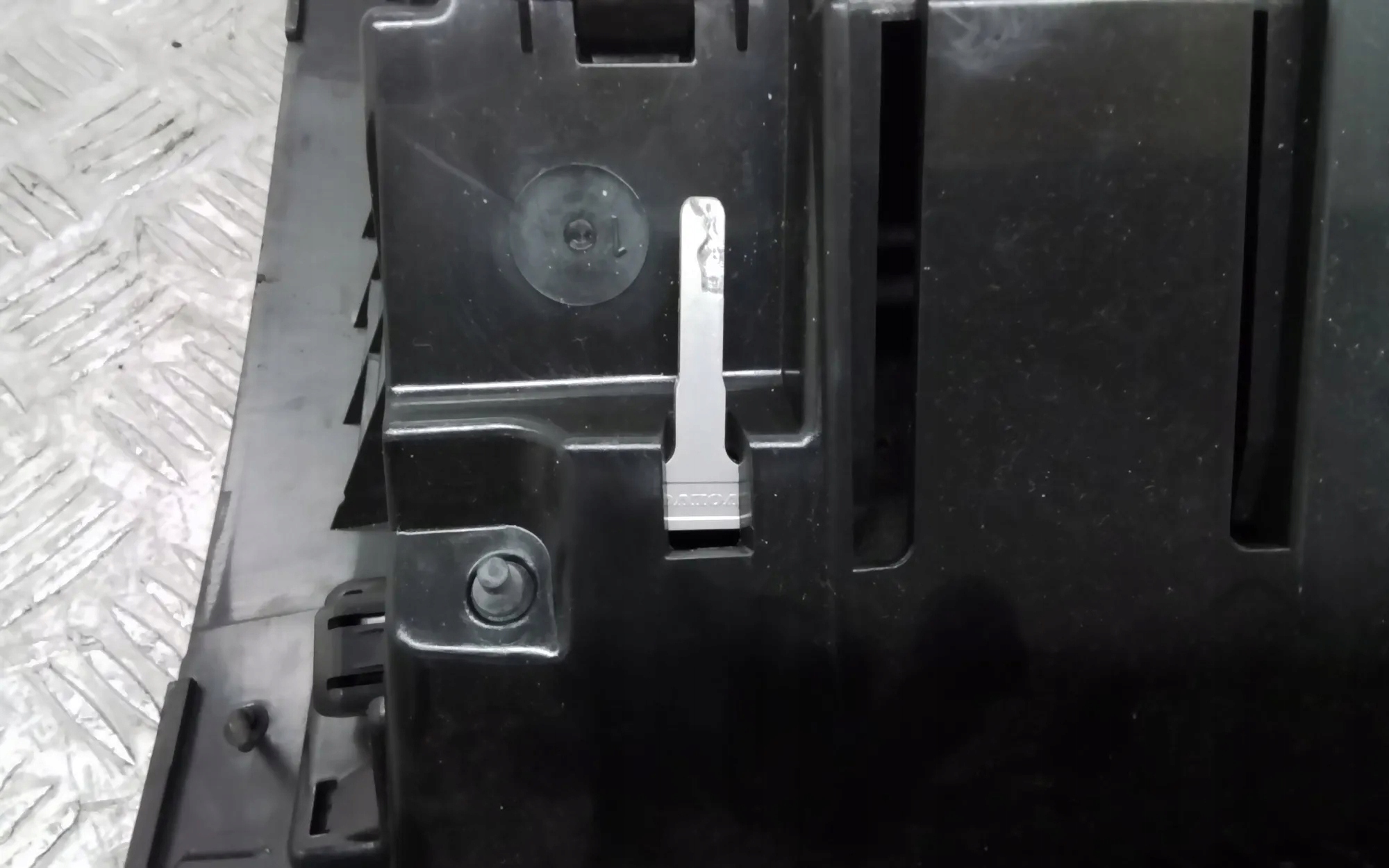 volvo V90 II бардачок пассажира европа 31417445