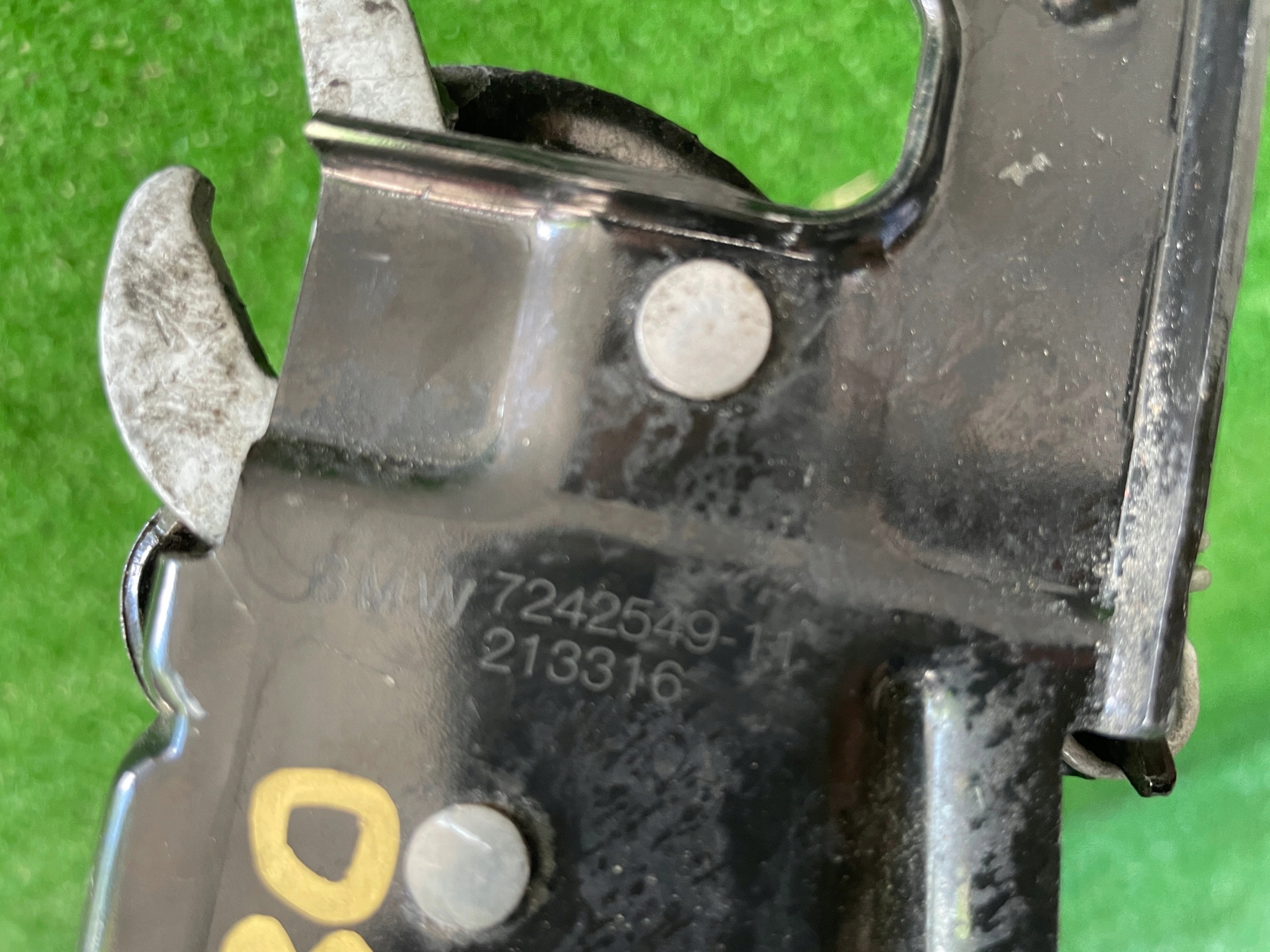 BMW 1 F20 3 F30 bonnet latch lock right 7242549