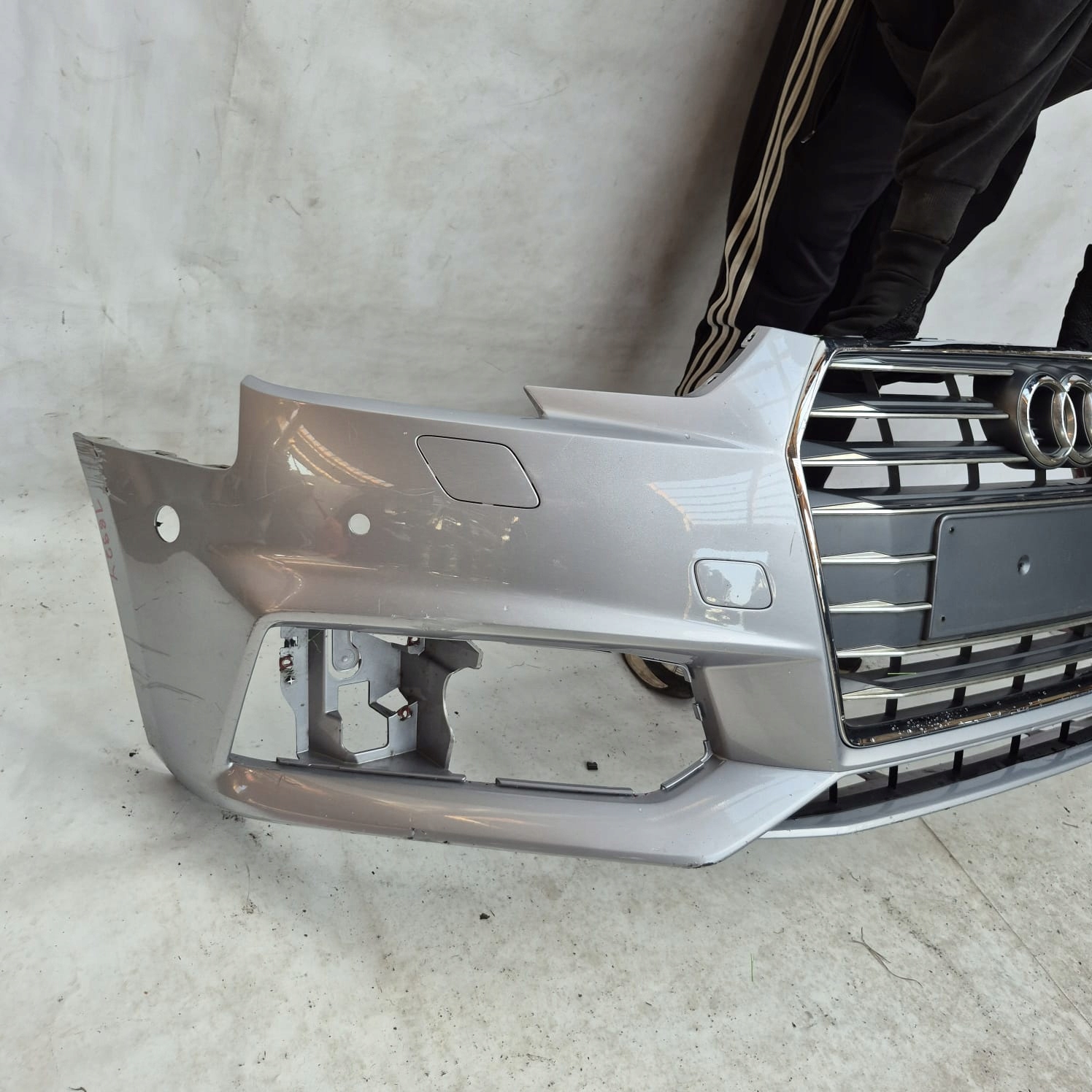 AUDI A4 8W B9 S-LINE 15- bumper front front grill SPR 6XPDC 8W0807437F