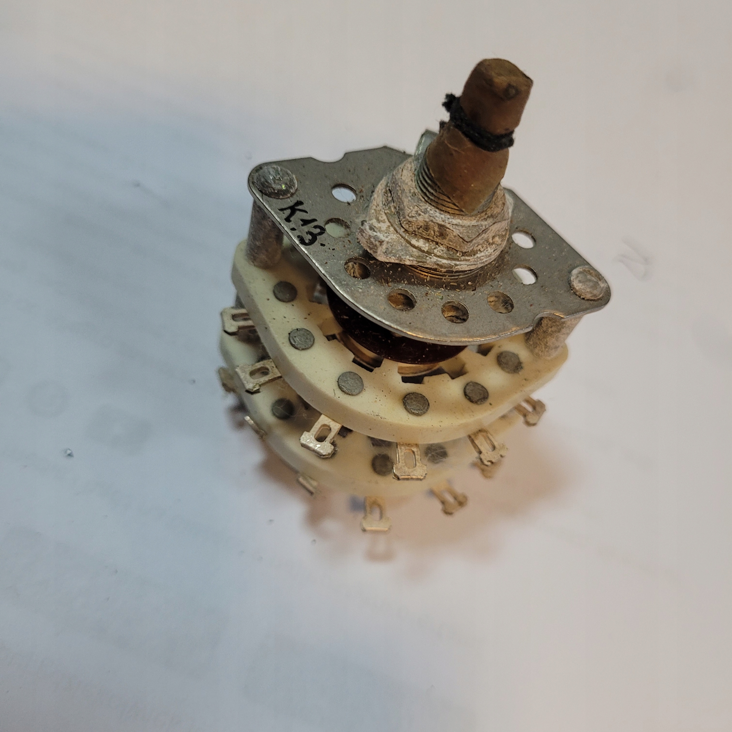 Przełącznik PM-11P2N mały obrotowy rosyjski 11п2н Marka bez marki