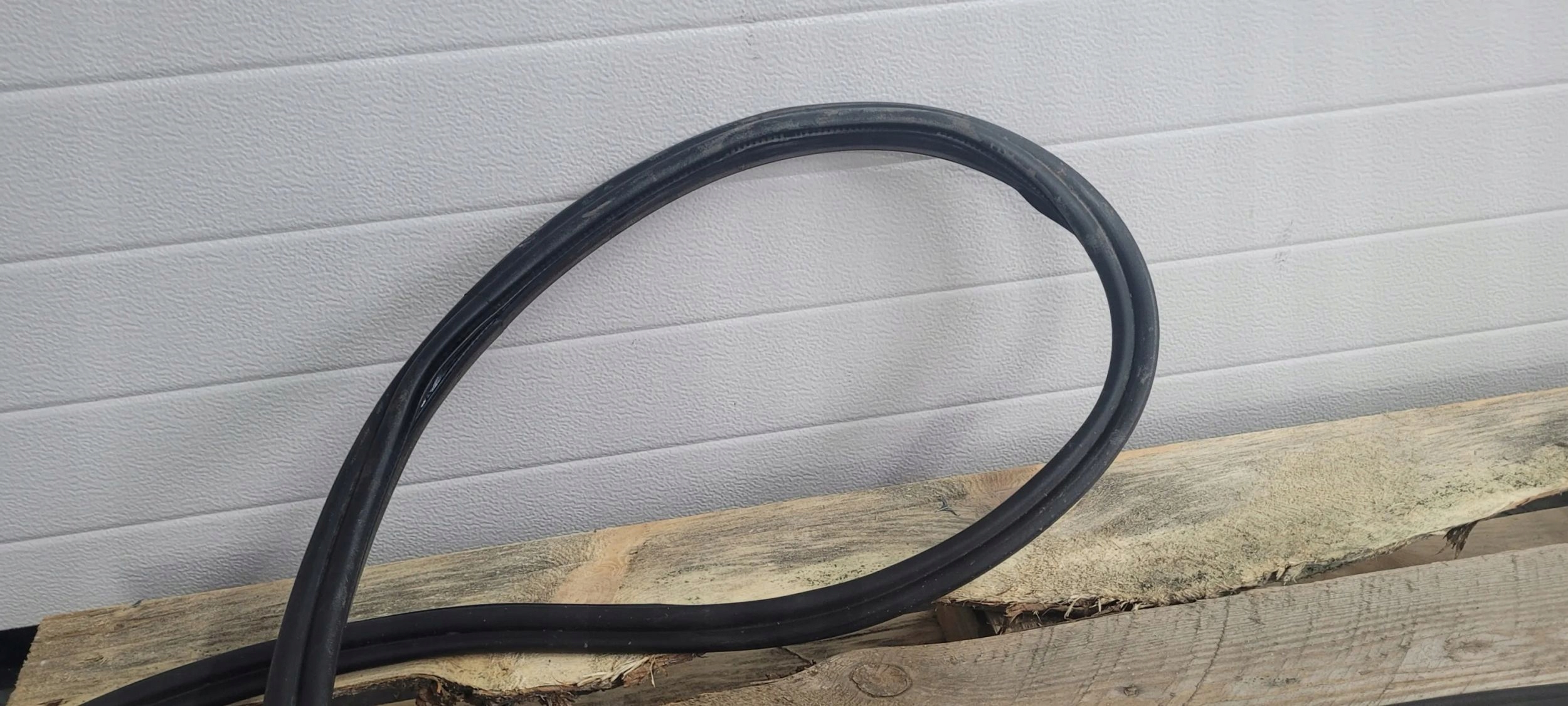 A6 C7 4G gasket bonnet boot rear part KOMBI