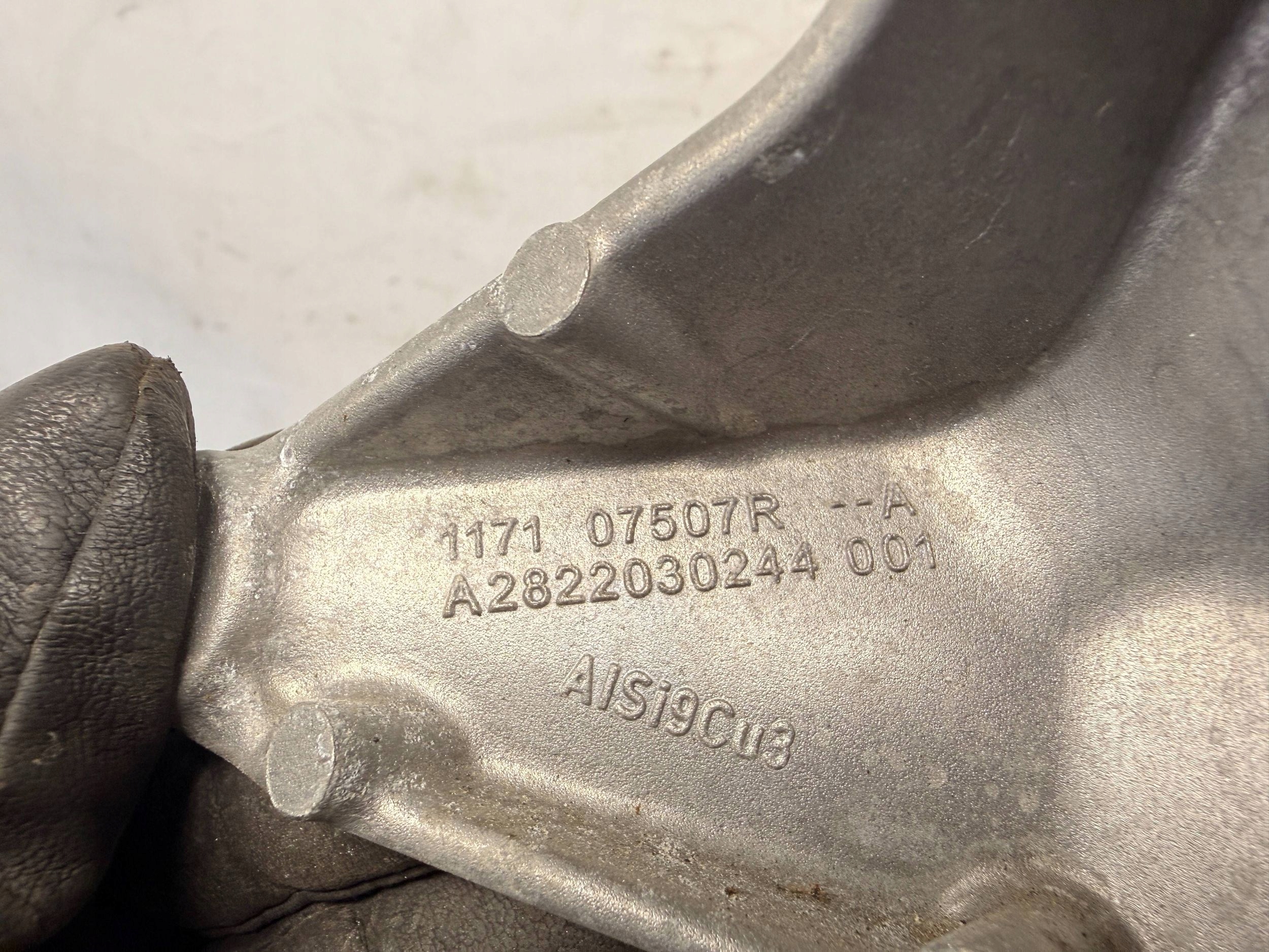 Sandero III 1.0 TCe engine mount 117107507R