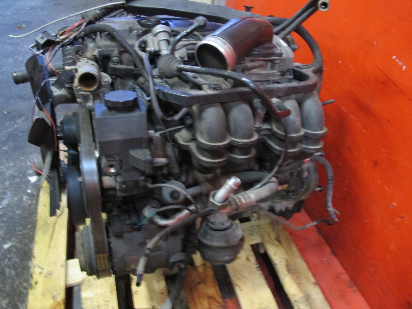 Mercedes CLK W208 A208 C208 W202 S202 engine 2.0 compressor; 111944 CLK200