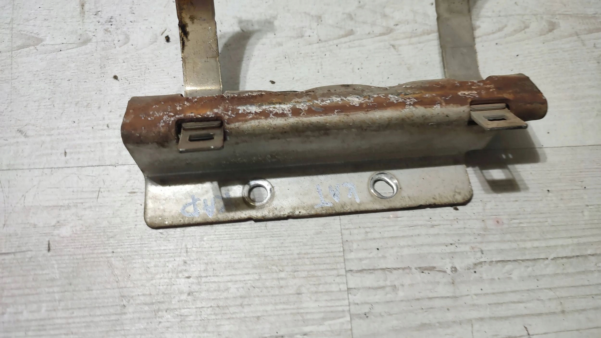 Renault Kadjar 17r 1.5dci holder bracket tlumika