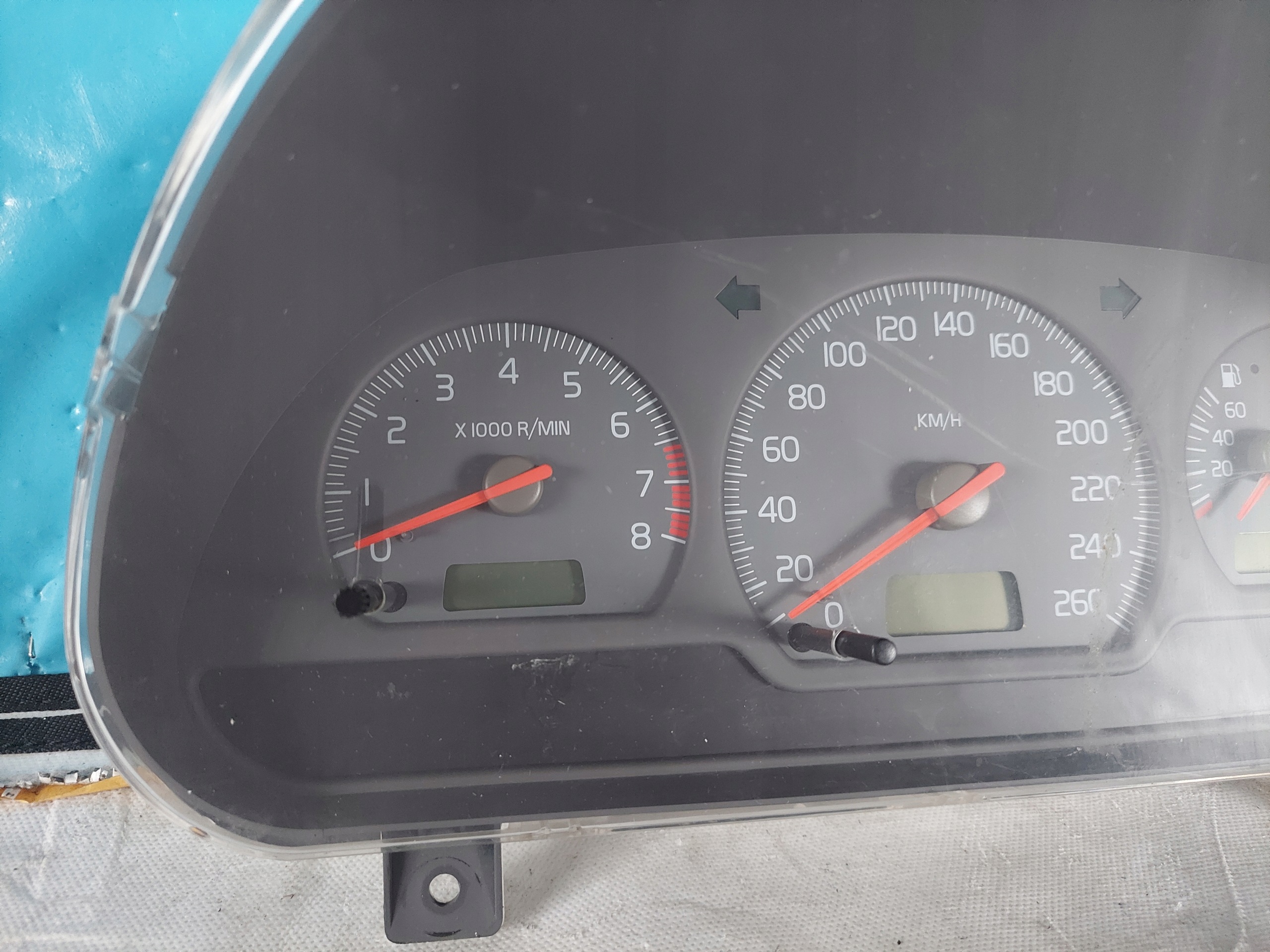 dials clock VOLVO V40 and 1.8 B 30857490