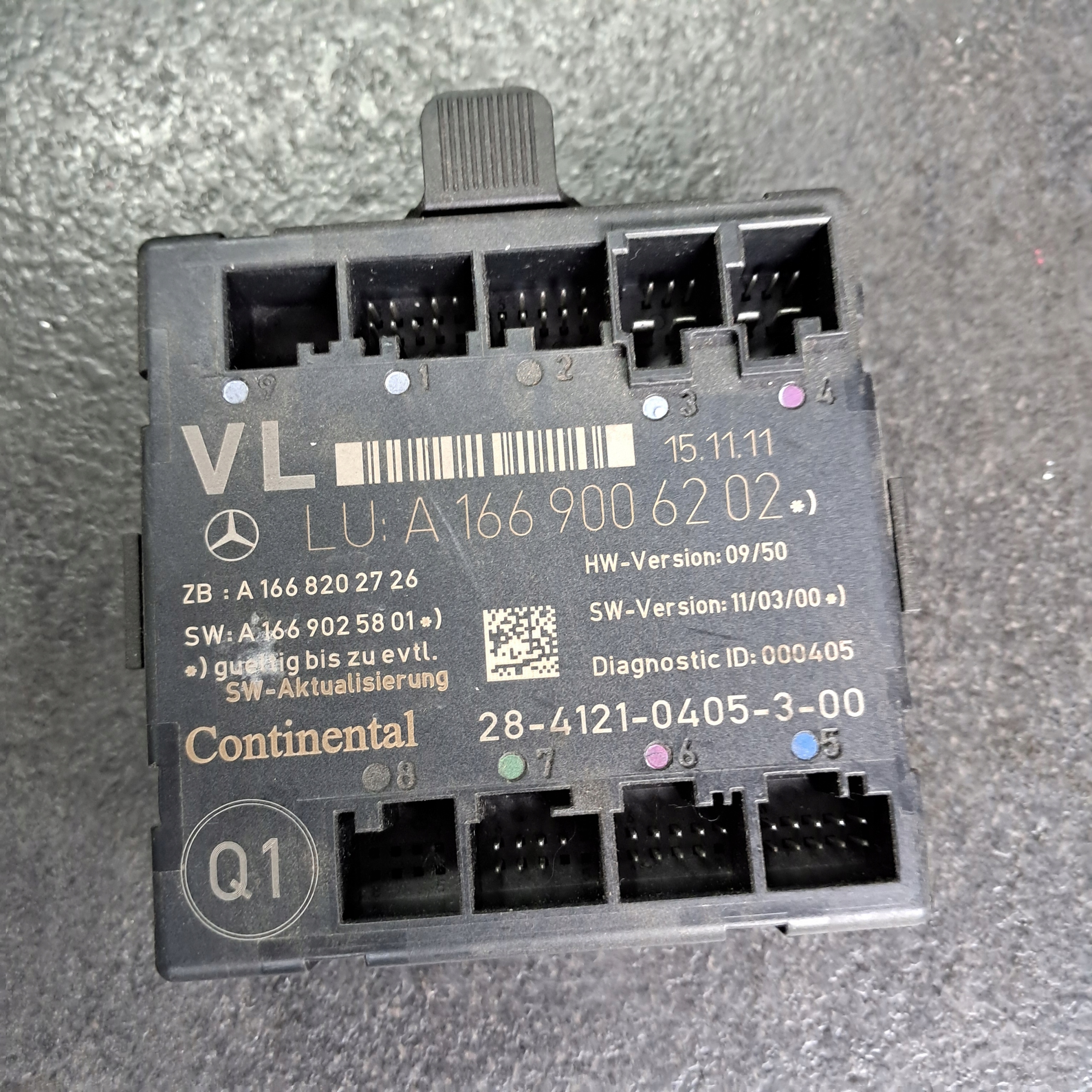 MERCEDES B W246 MODUŁ DRZWI PRZÓD A1669006202