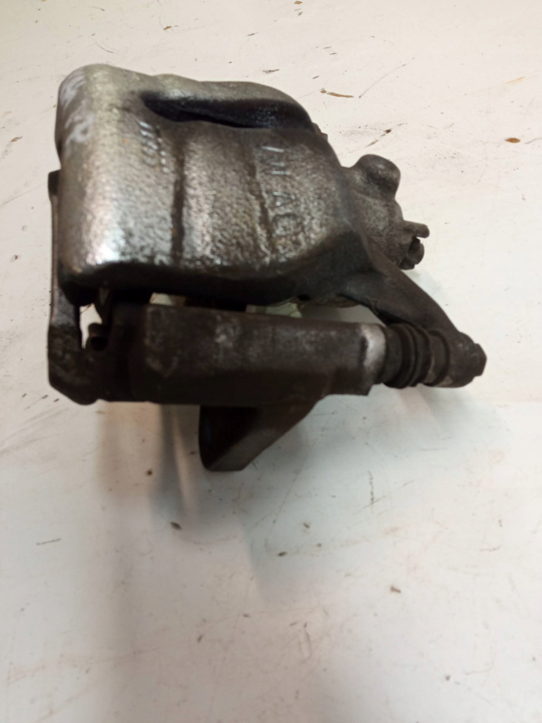 caliper brake right front 2.0 TDI Skoda Karoq and (2017-)