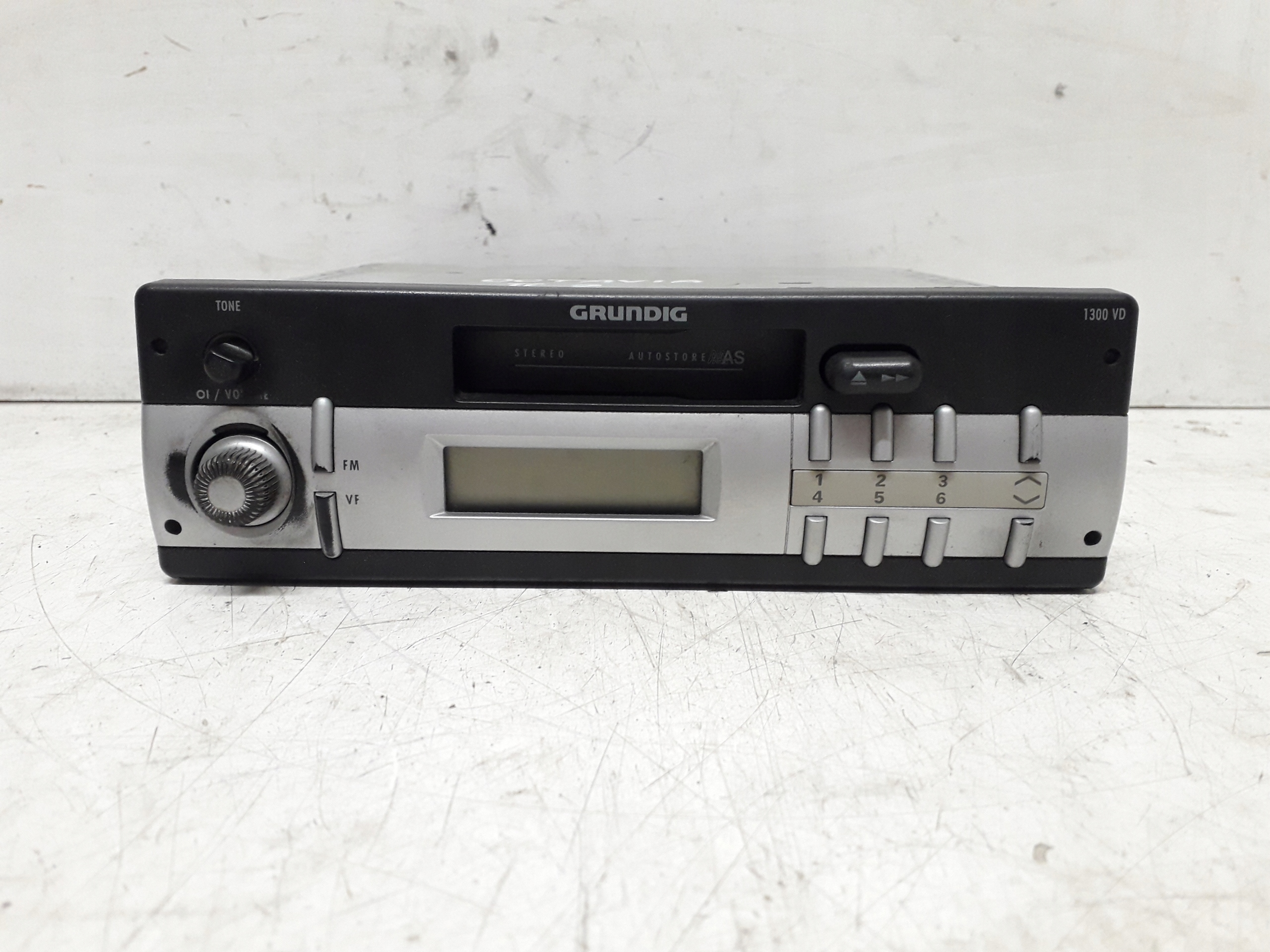 RADIOODTWARZACZ RADIO GRUNDIG 1300VD